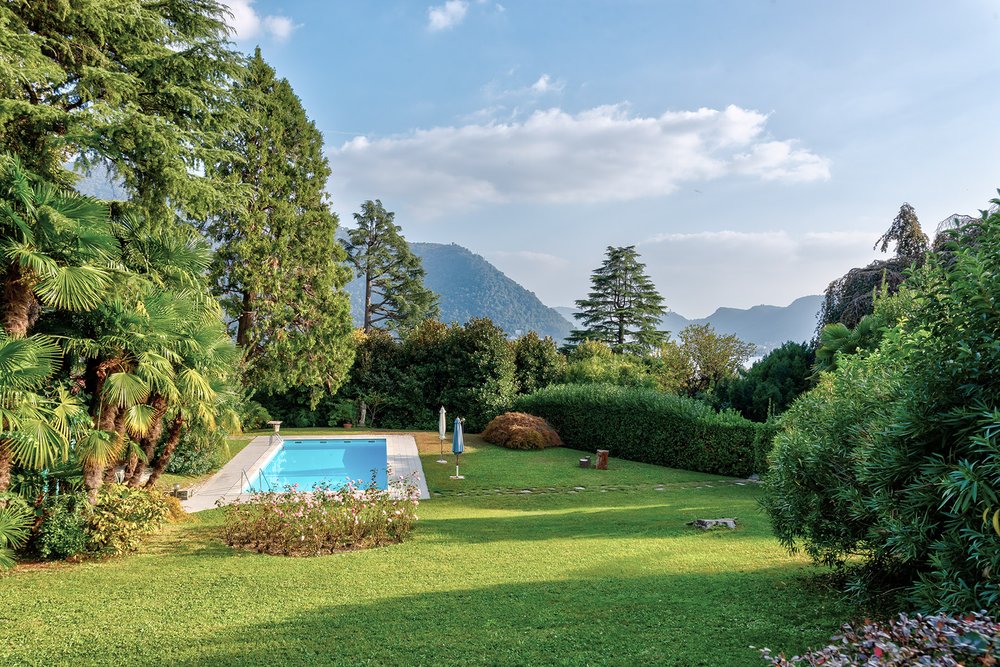 Francis+York+ Liberty-Style Villa Overlooking Lake Como00009.jpg