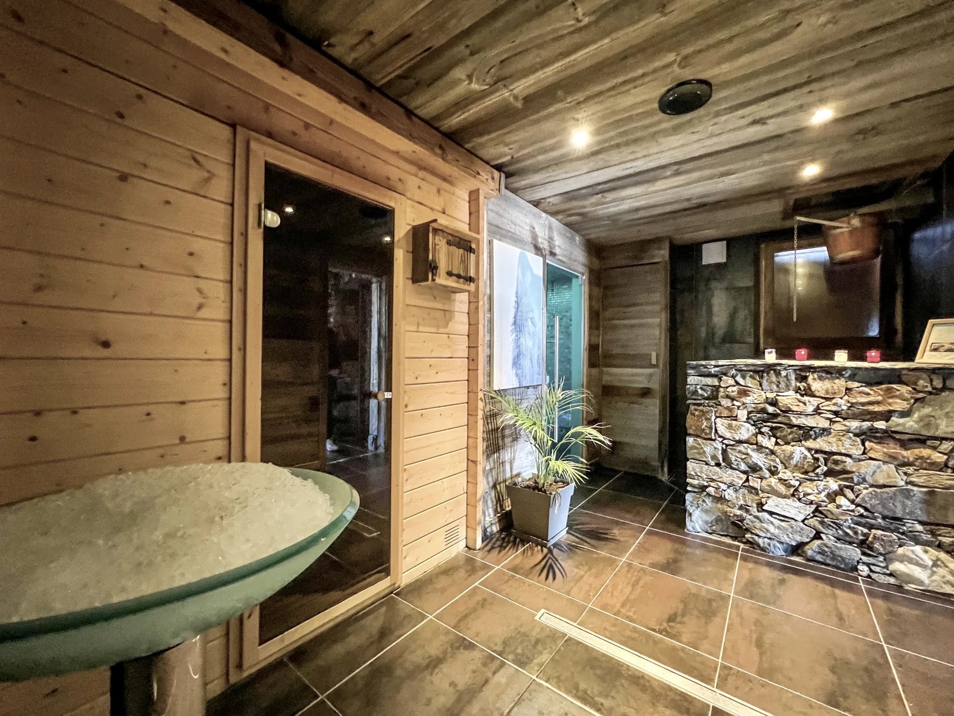 Francis+York+ Luxury Chalet in the La Plagne, French Alps 00019.jpeg