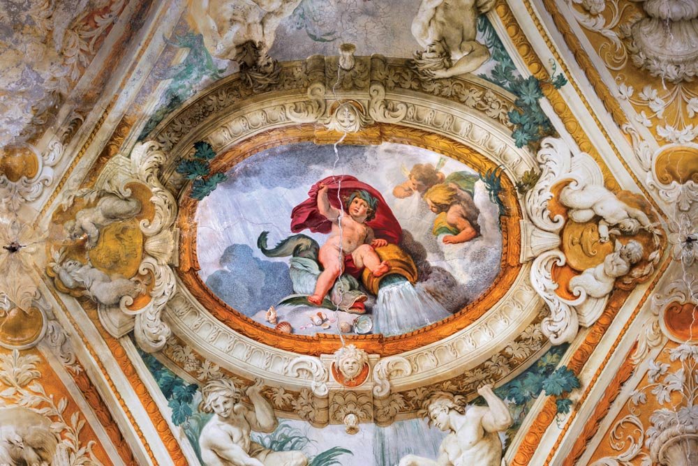 Francis+York+Frescoed Villa Built for Papal Nobility Near Rome, Italy  00013.jpg
