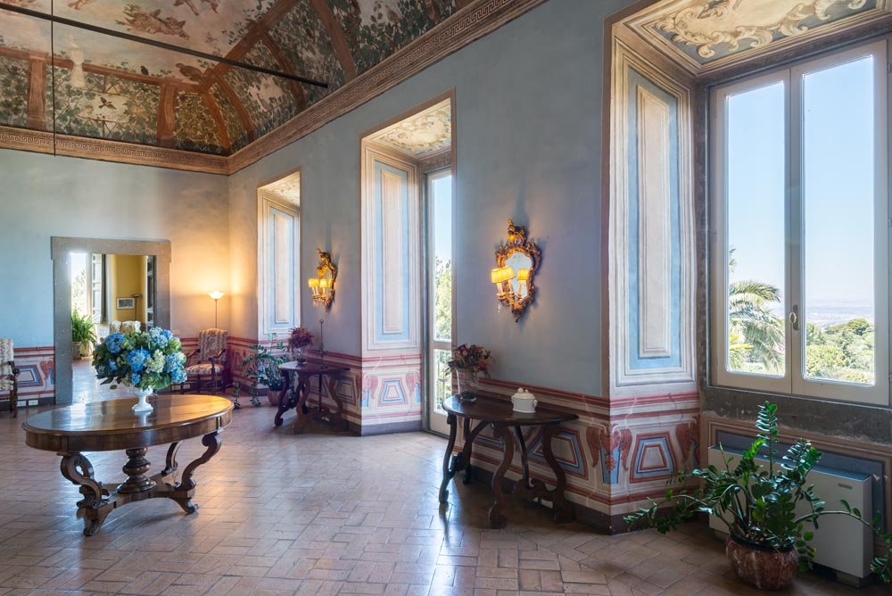 Francis+York+Frescoed Villa Built for Papal Nobility Near Rome, Italy  00021.jpg