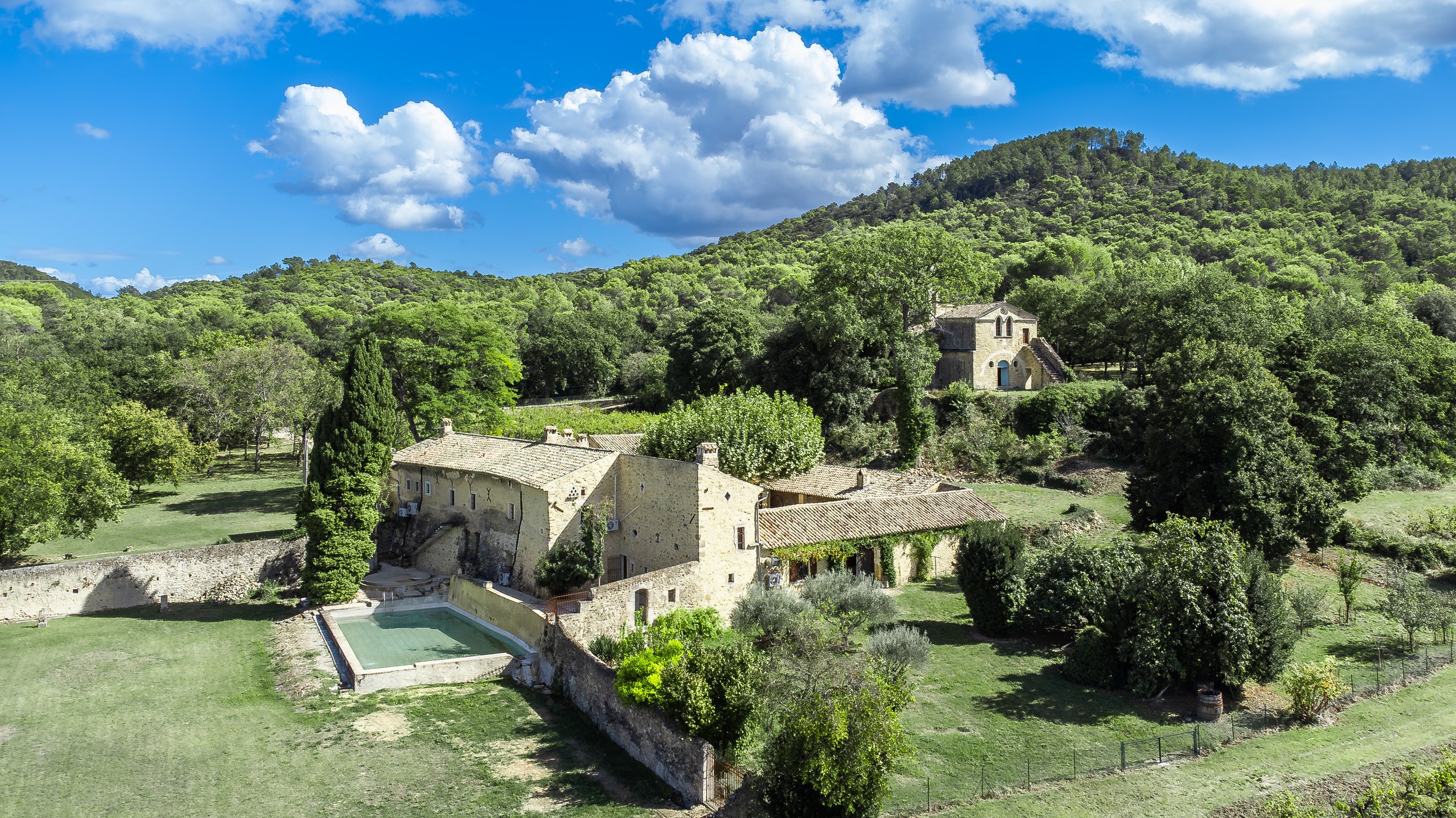 Francis+York+Renovated Historic Residence and 98 Acre Estate in Provence, France  00007.jpg