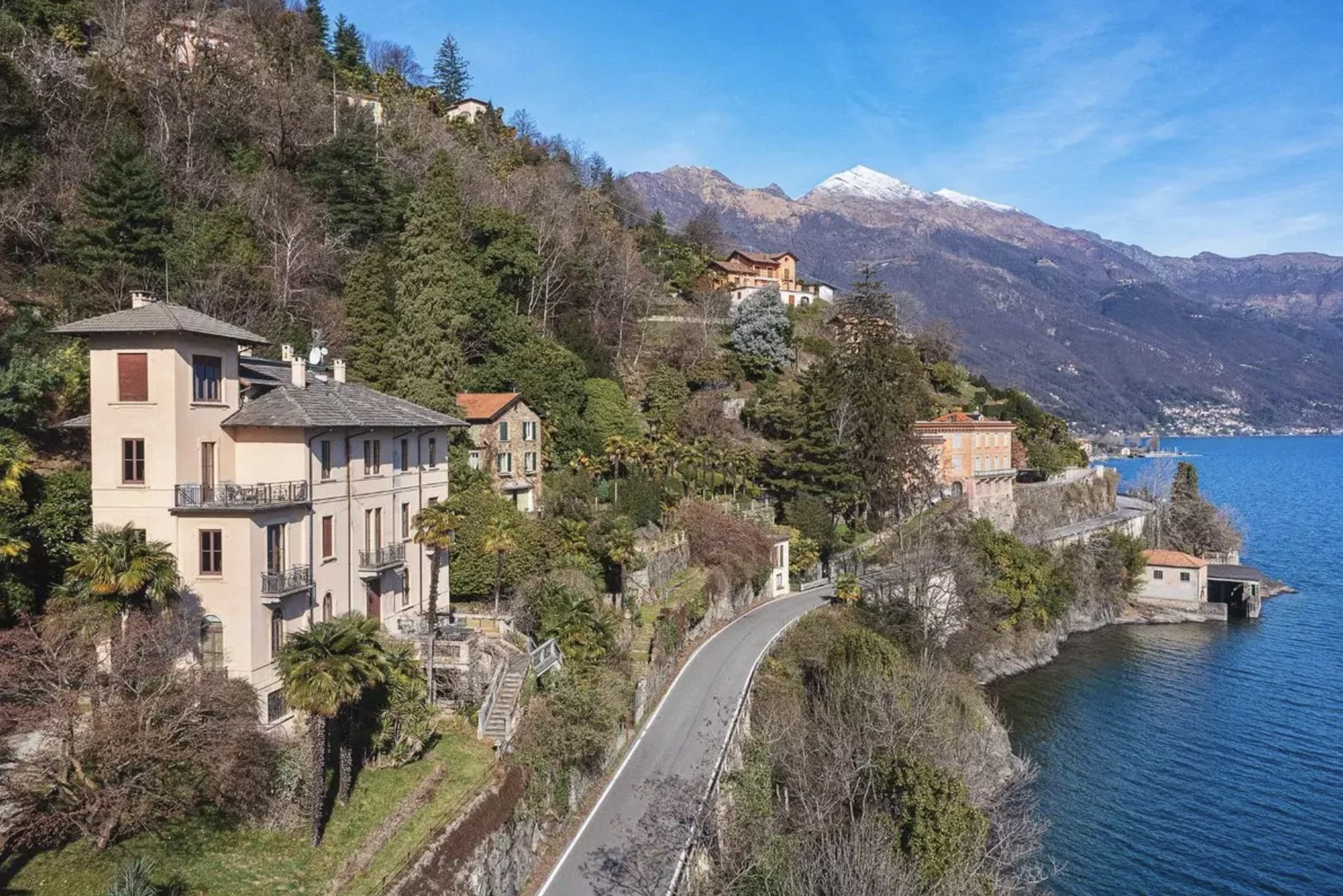 Francis+York+ Prestigious Period Villa Facing Lake Maggiore  00012.png