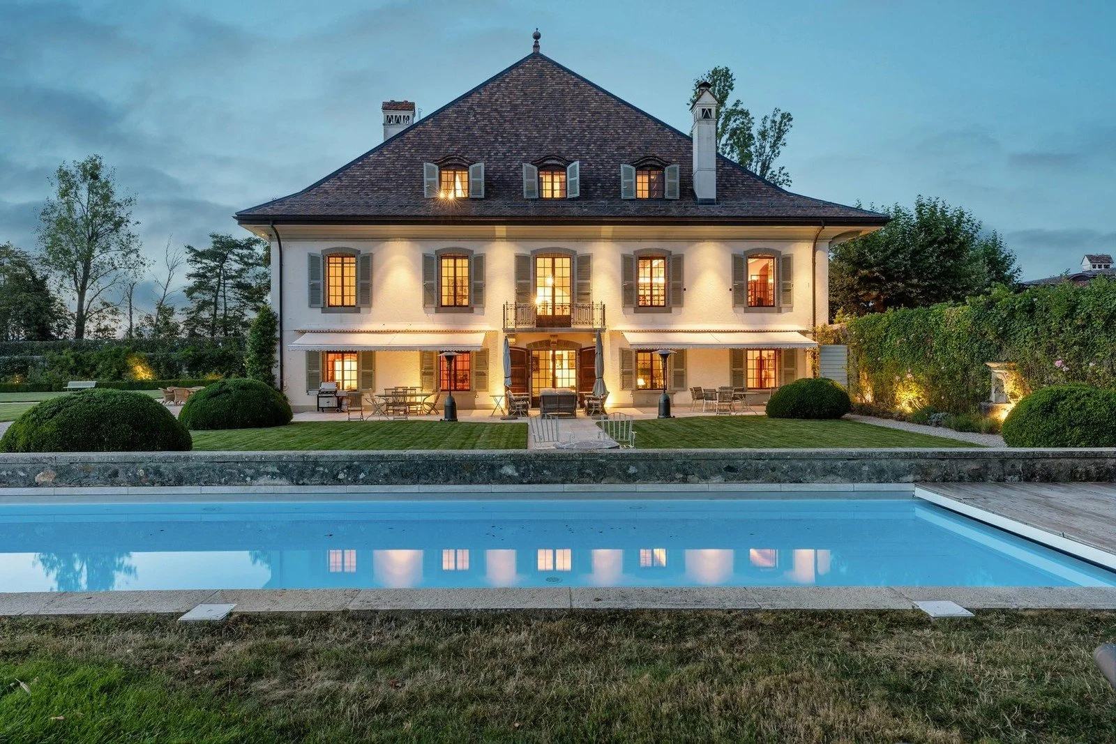 The Royal Estate and Château de Merlinge in Switzerland