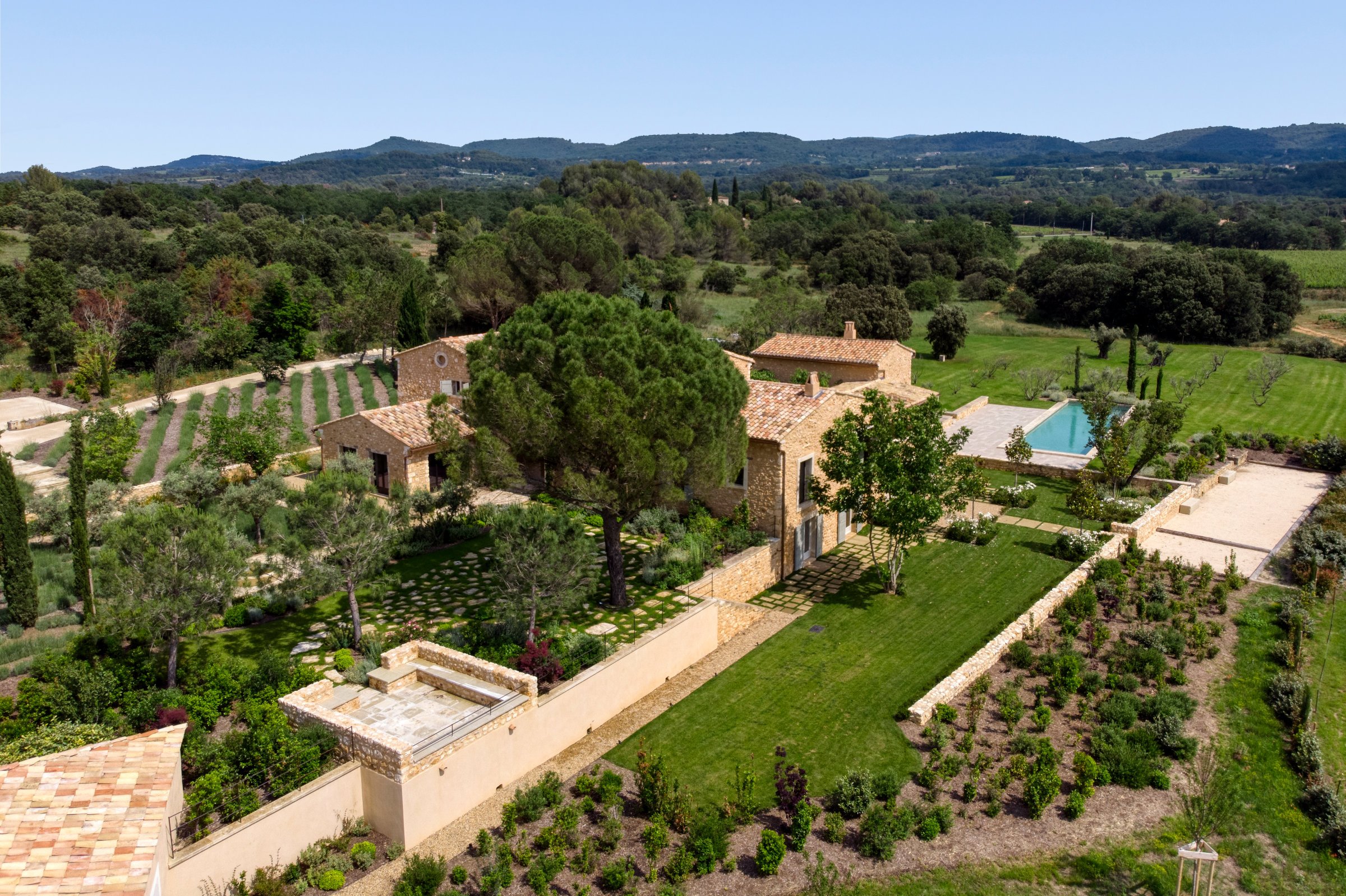 Francis+York+ Exquisitely Renovated Provencal Mas in Bonnieux, Luberon 00008.jpg