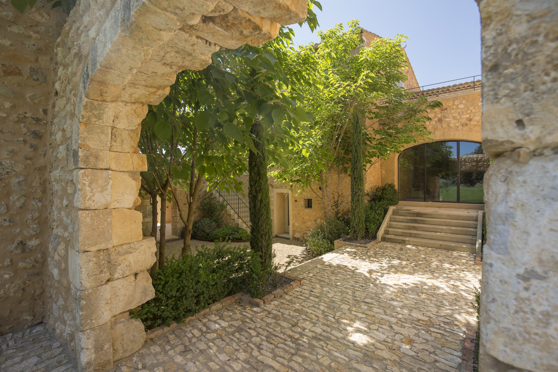 Francis+York+ Exquisitely Renovated Provencal Mas in Bonnieux, Luberon 00022.jpg