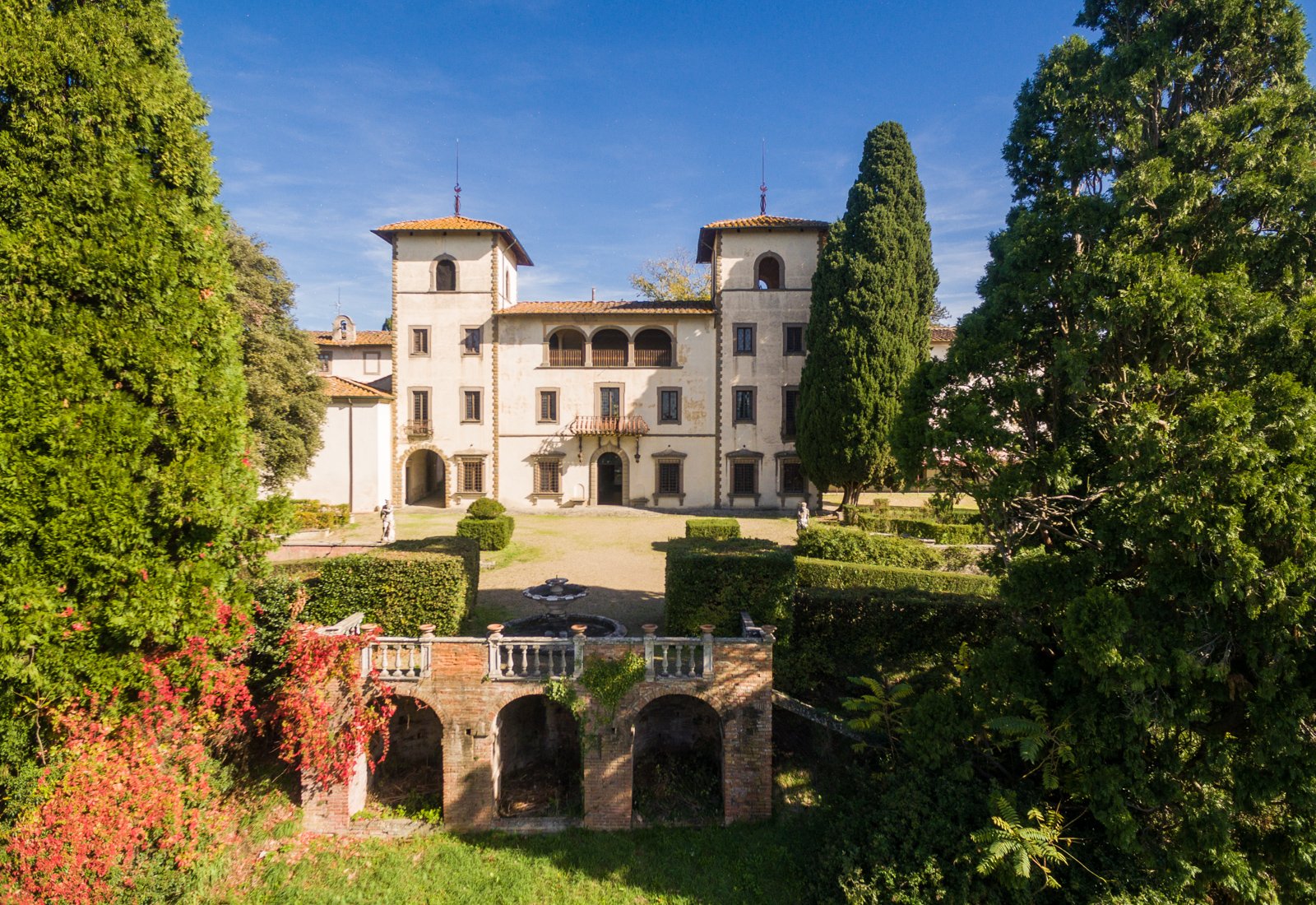 Francis+York+ Tuscan Villa Rental Surrounded by Botanical Park Near Florence, Italy  00001.jpeg