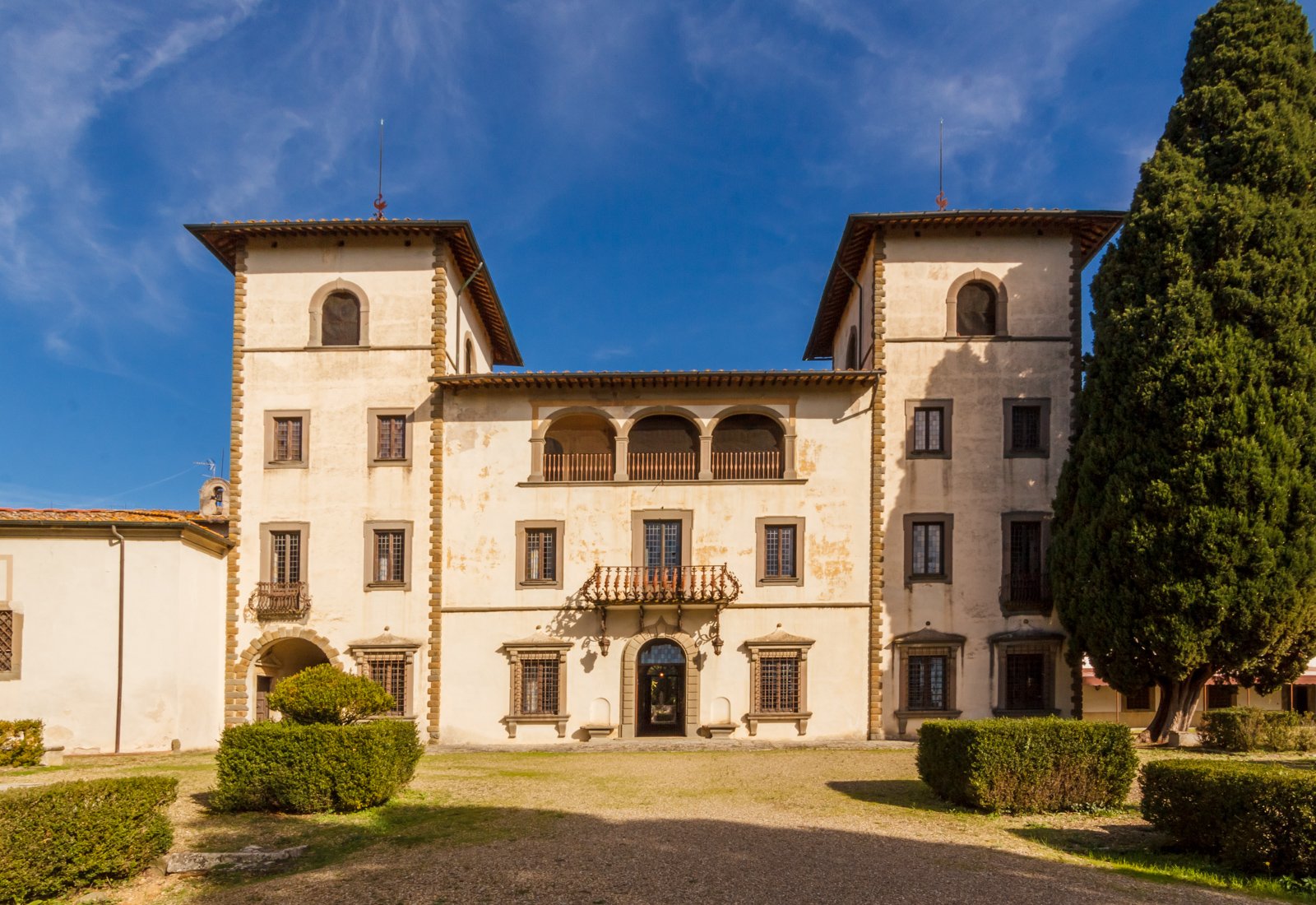 Francis+York+ Tuscan Villa Rental Surrounded by Botanical Park Near Florence, Italy  00005.jpeg