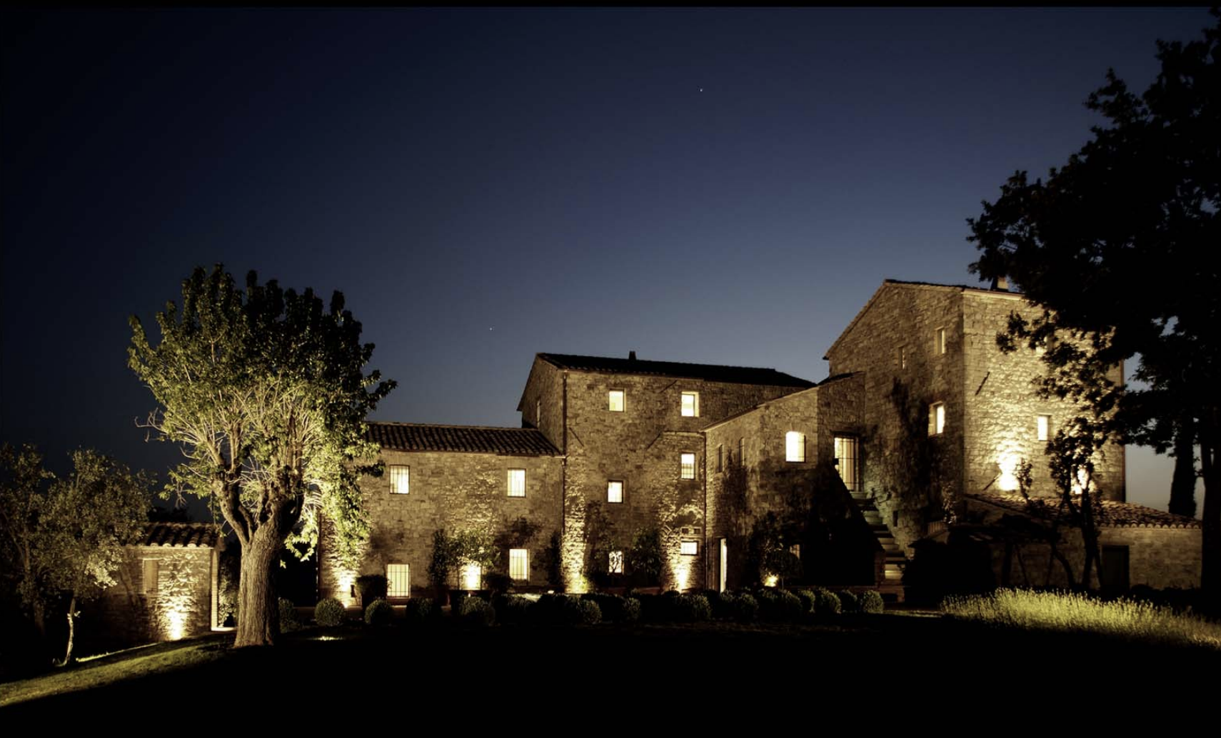 Francis+York+Villa Arrighi | Luxury Villa Rental on the Border of Umbria and Tuscany  00007.png