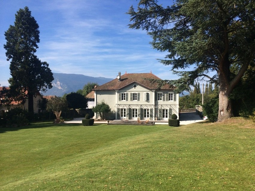 Charming, lakeside manor house close to Aix les Bains, French Alps