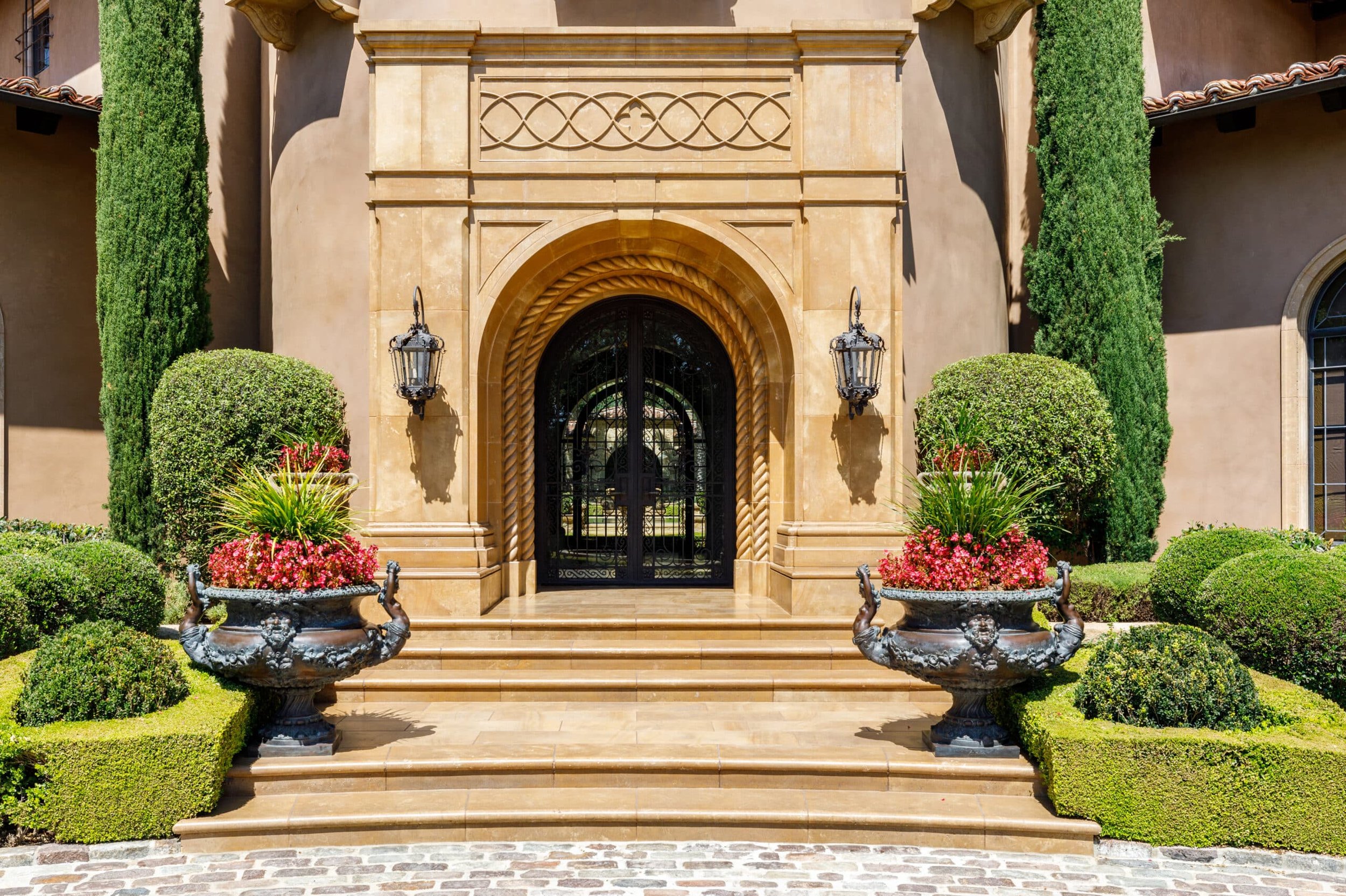 Francis York Tuscan Villa-Style Trophy Estate in Beverly Hills, California 00005.jpg