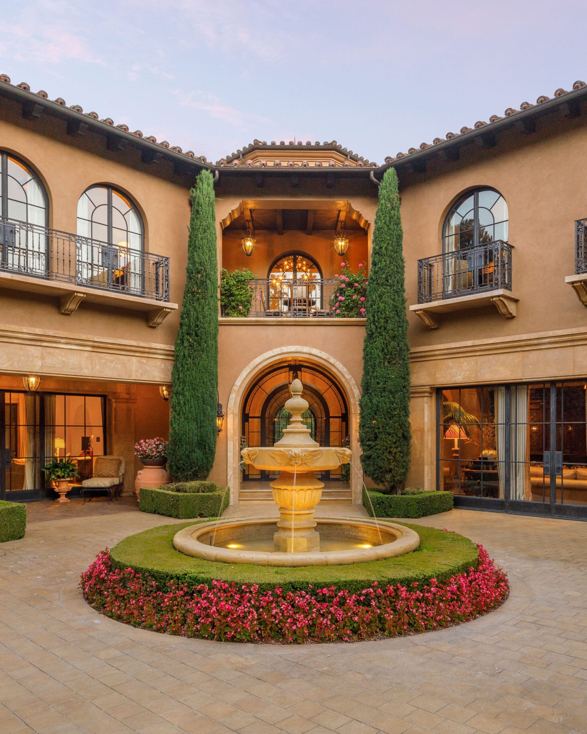 Francis York Tuscan Villa-Style Trophy Estate in Beverly Hills, California 00025.jpg