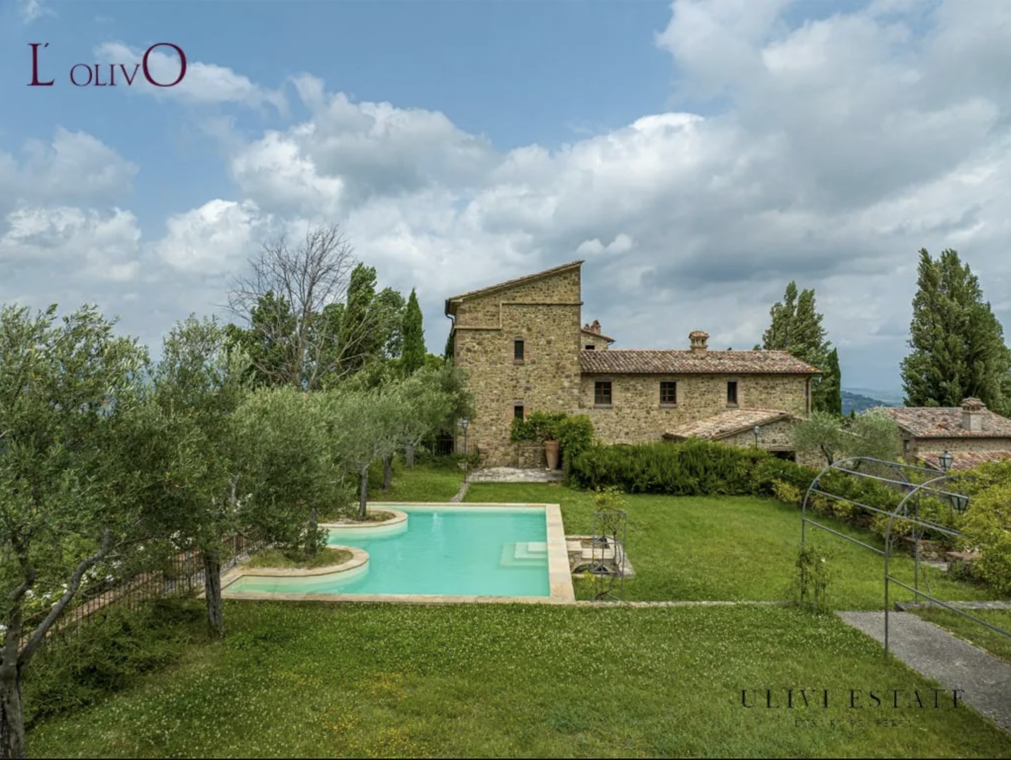 Francis York Borgo Pieve di Comunaglia in Umbria, Italy With 17 Country Houses, 1000-Year-Old Church, Vineyards 00035.png