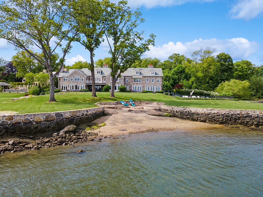 Francis York Waterfront Estate in Greenwich, Connecticut 00021.jpg