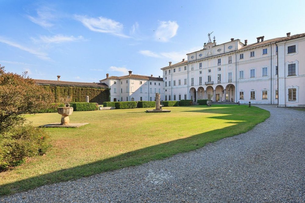 Francis York 17th Century Baroque Mansion Estate Lombardy, Italy 00032.jpeg