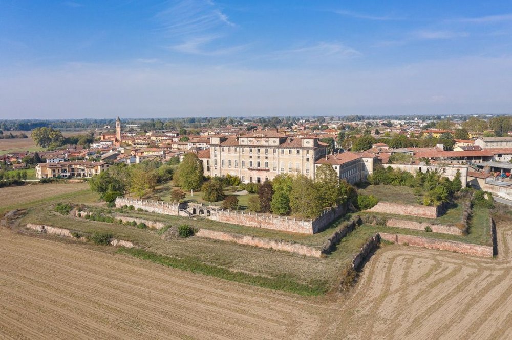 Francis York 17th Century Baroque Mansion Estate Lombardy, Italy 00089.jpeg