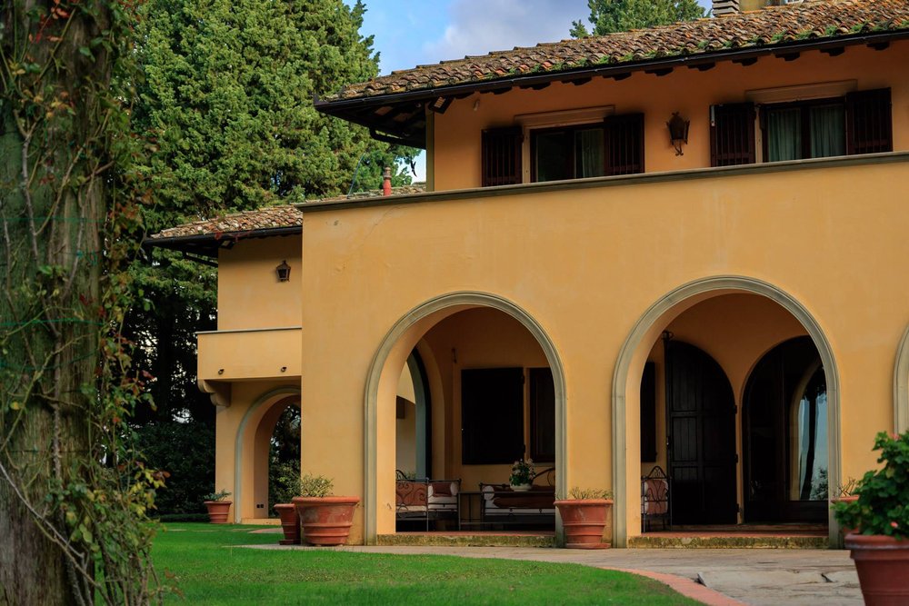 Francis York SOTHEBYS ITALY Elegant Tuscan Villa Set in the Florentine Hills 00034.jpg