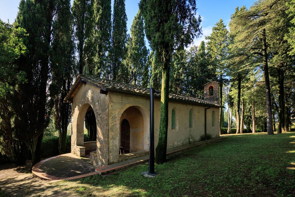 Francis York SOTHEBYS ITALY Elegant Tuscan Villa Set in the Florentine Hills 00012.jpg