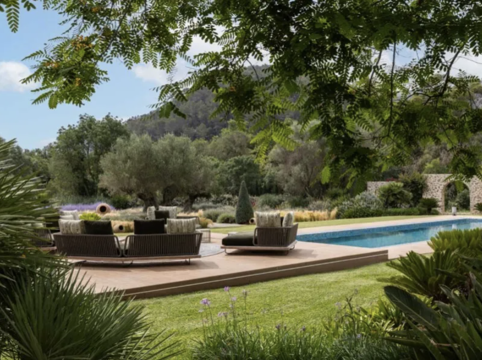 Francis York Luxurious Estate in Countryside Near Palma de Mallorca 00017.png