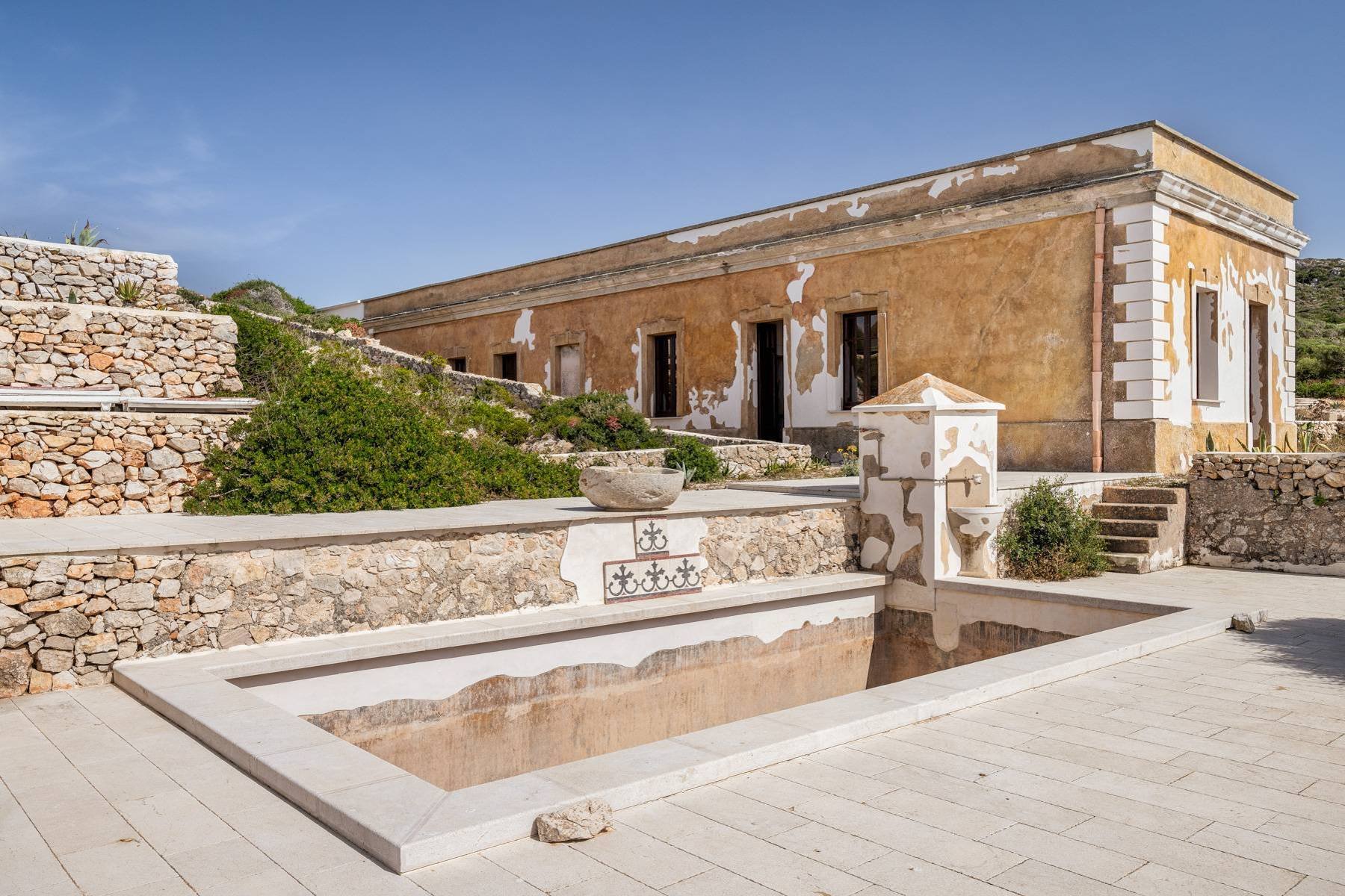 Francis York One-of-a-Kind Italian Estate in the Egadi Islands, Sicily Italy Sothebys 00019.jpg