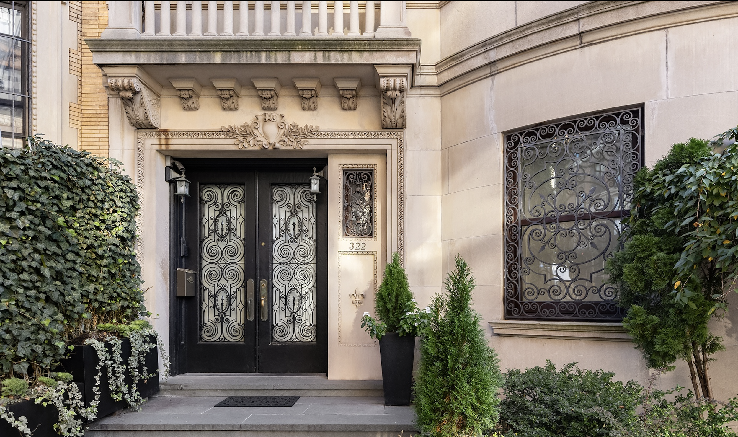 Francis York Beaux-Arts Style Mansion on the Upper West Side, New York City  00005.png