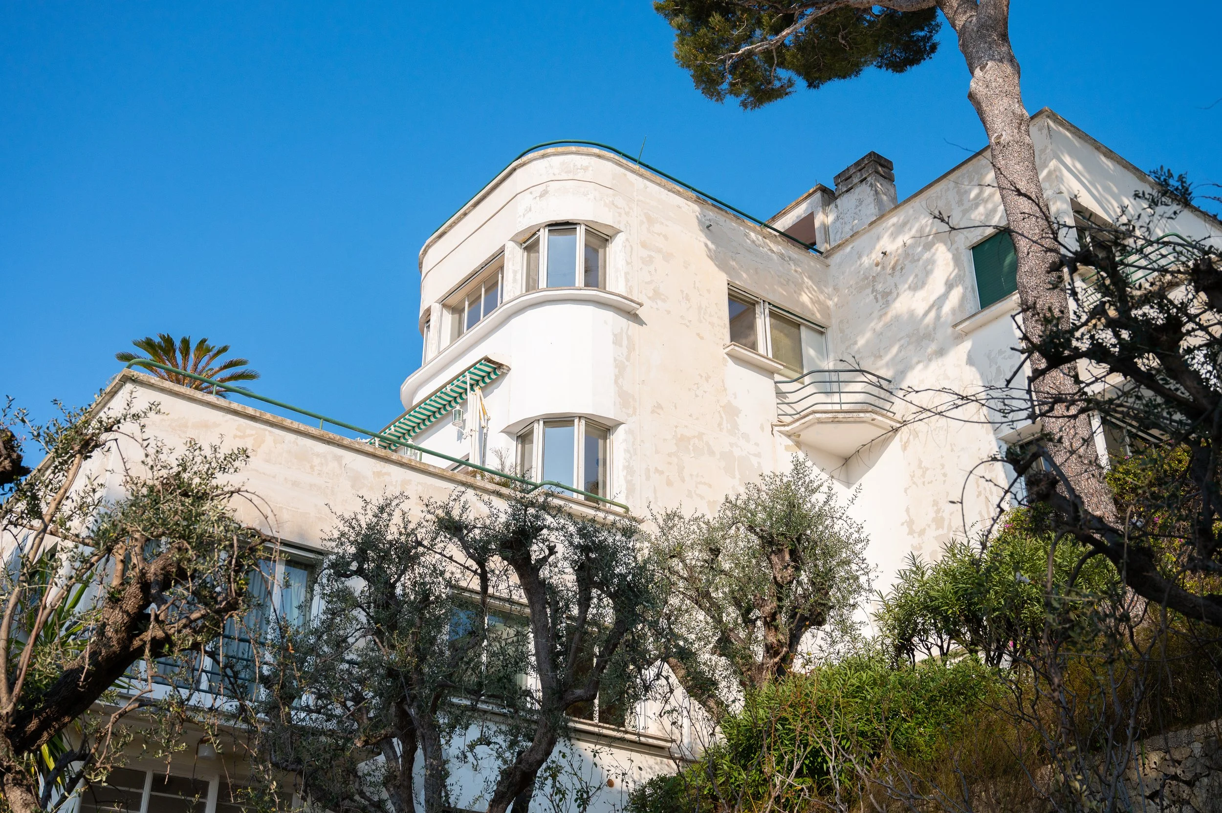 Francis York Villa Ligne droite 1930s villa to restore on the Cote d'Azur 00032.jpg