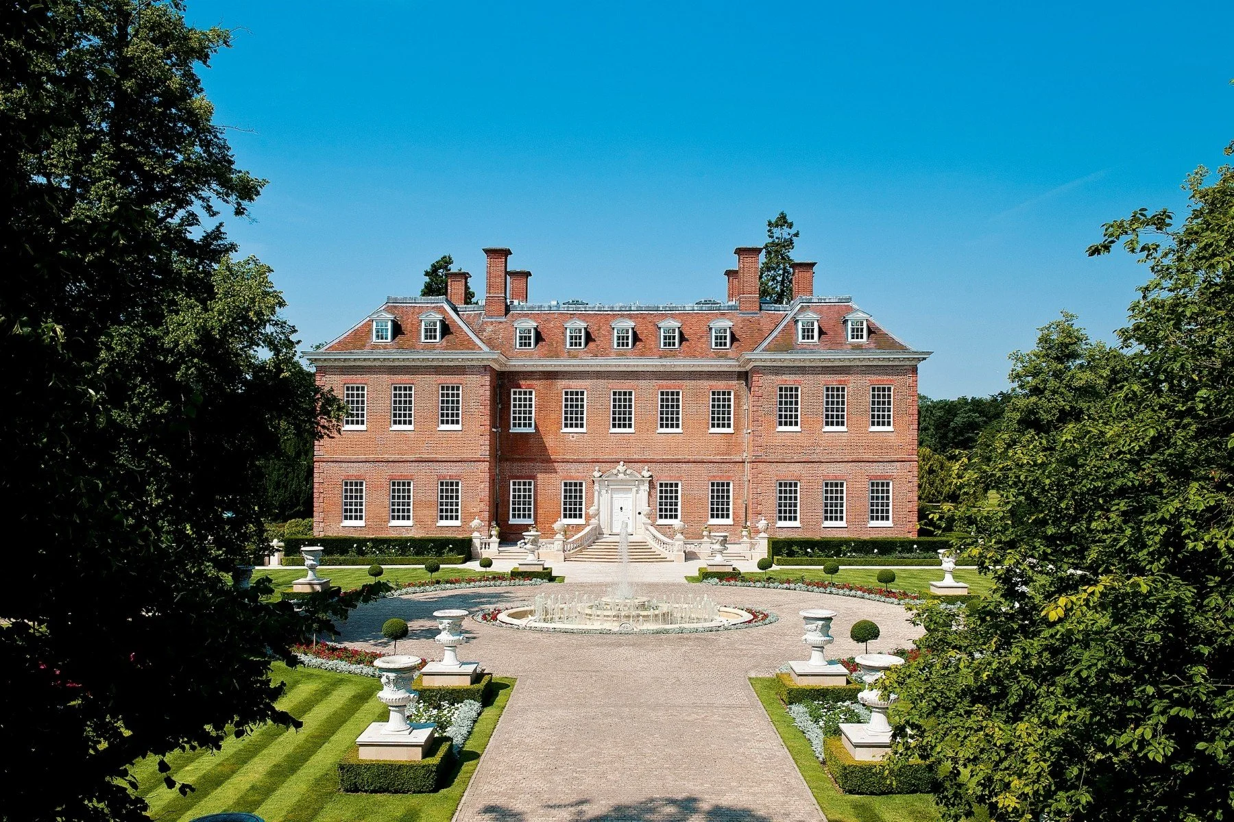 Beautifully Restored Historic  Country Estate Near London