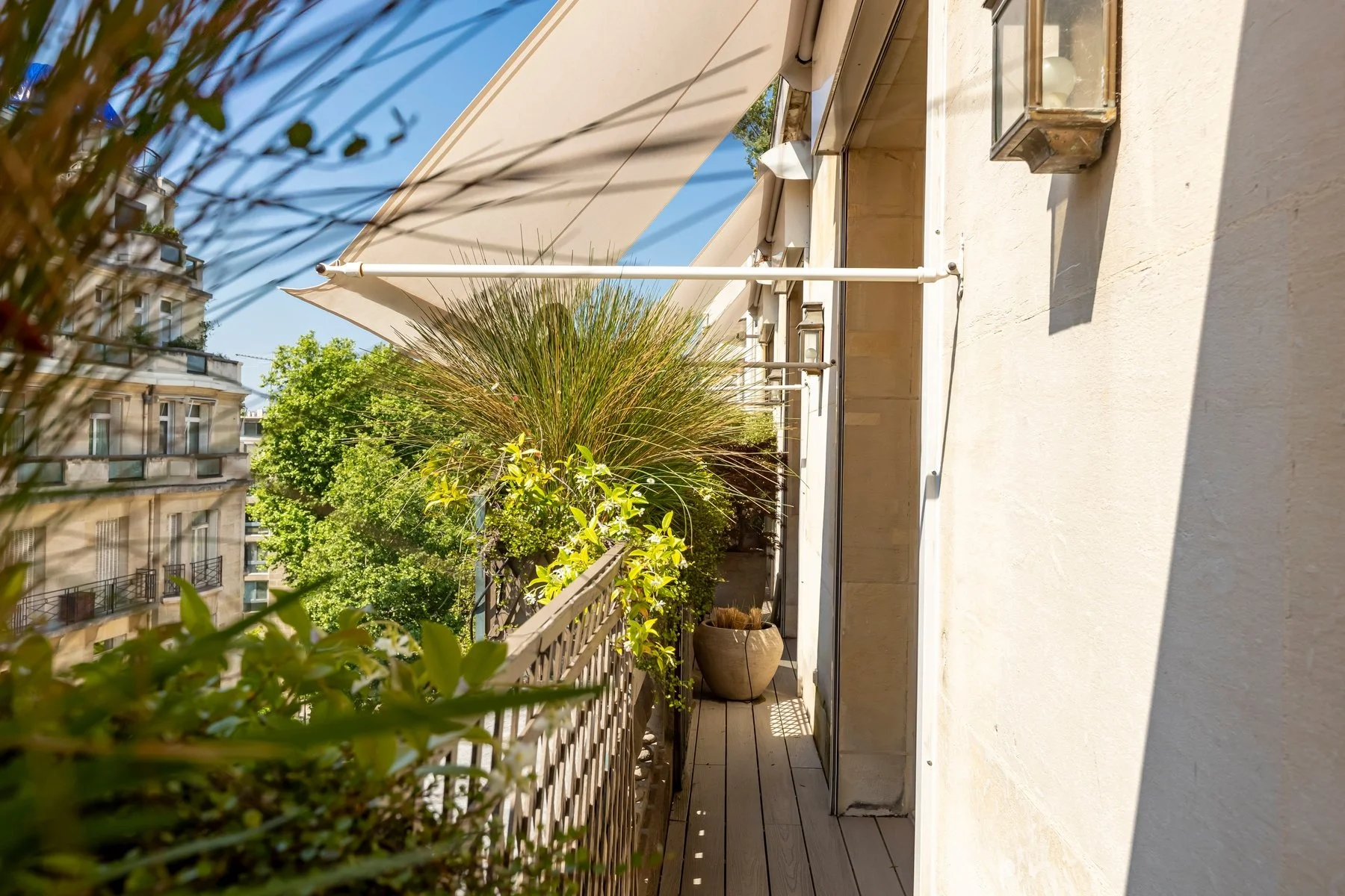 Francis York DGC Paris Apartment Quai d’Orsay 7.jpeg