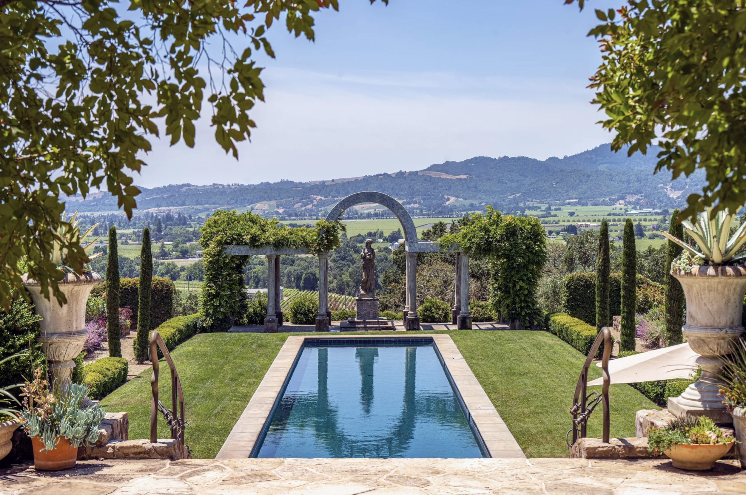 Francis-York-Napa-Valley-Estate-6.png