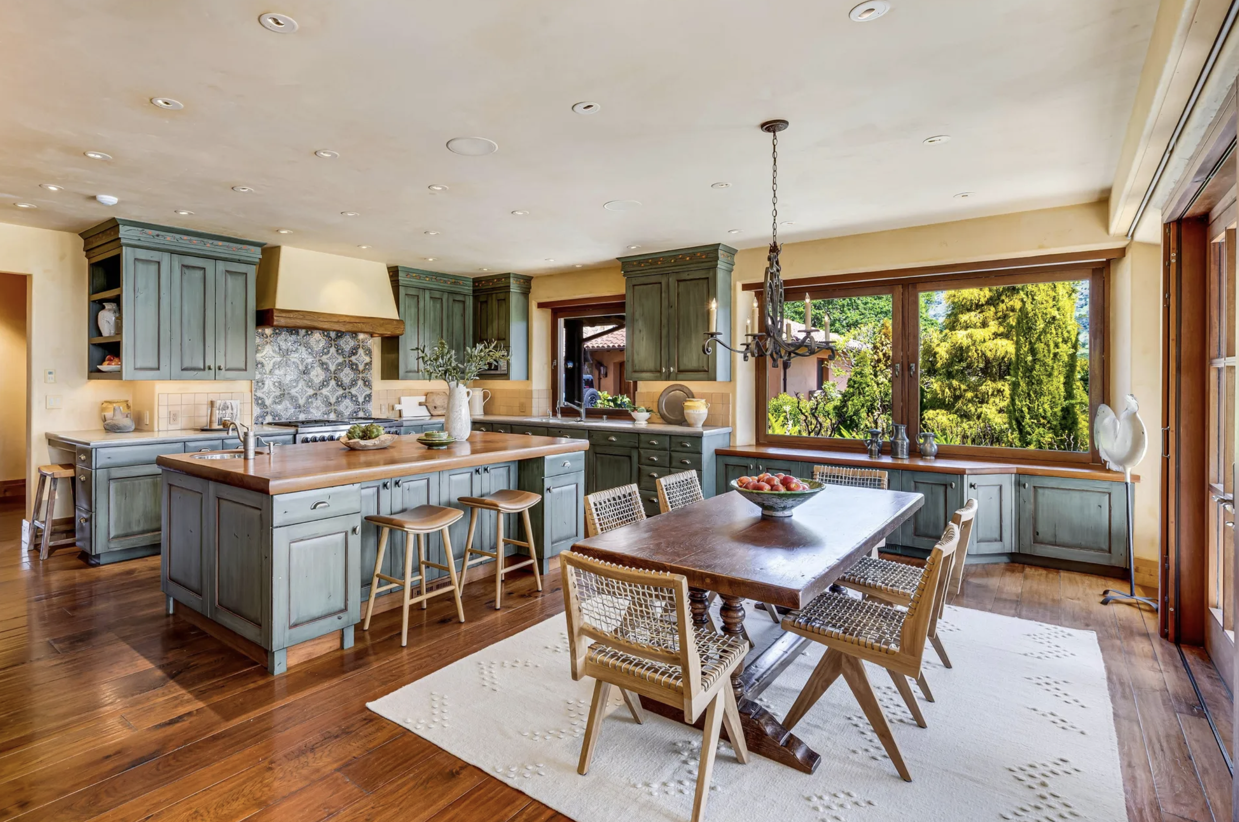 Francis-York-Napa-Valley-Estate-8.png