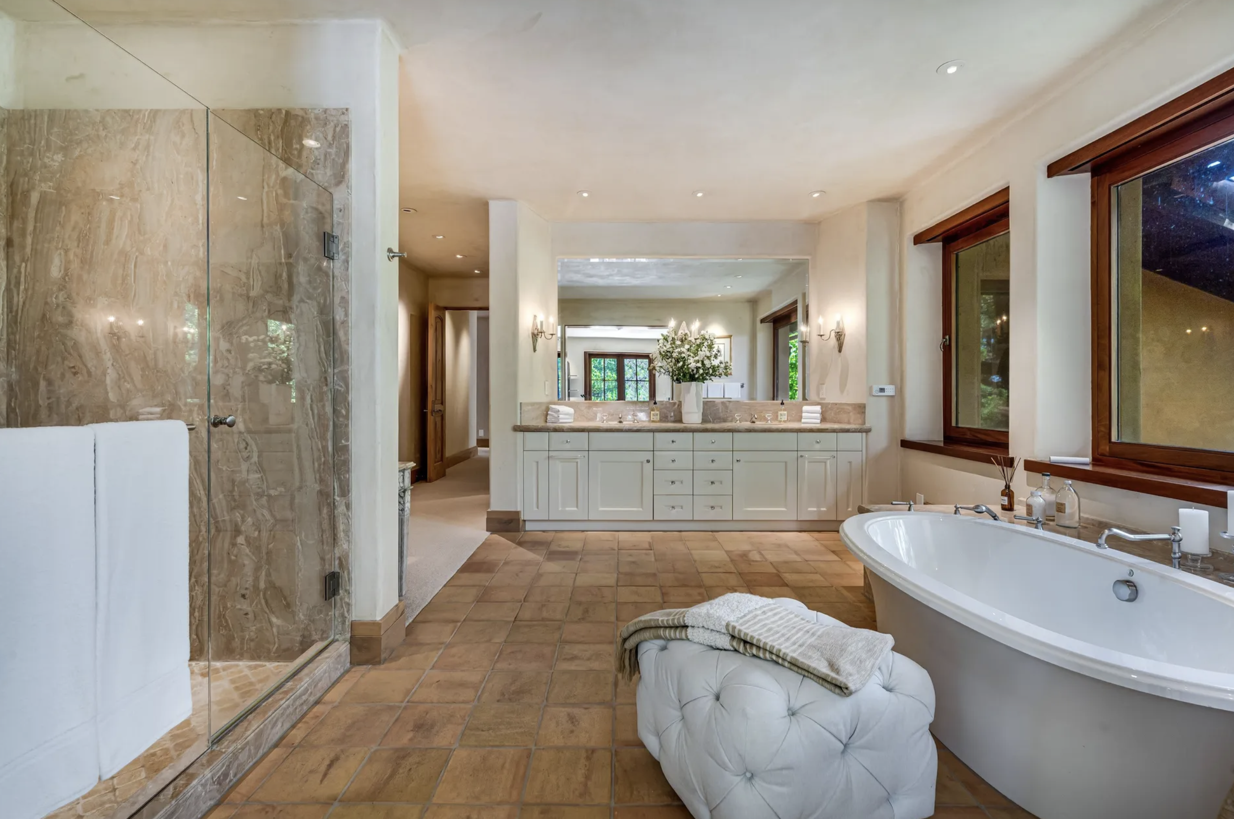Francis-York-Napa-Valley-Estate-11.png