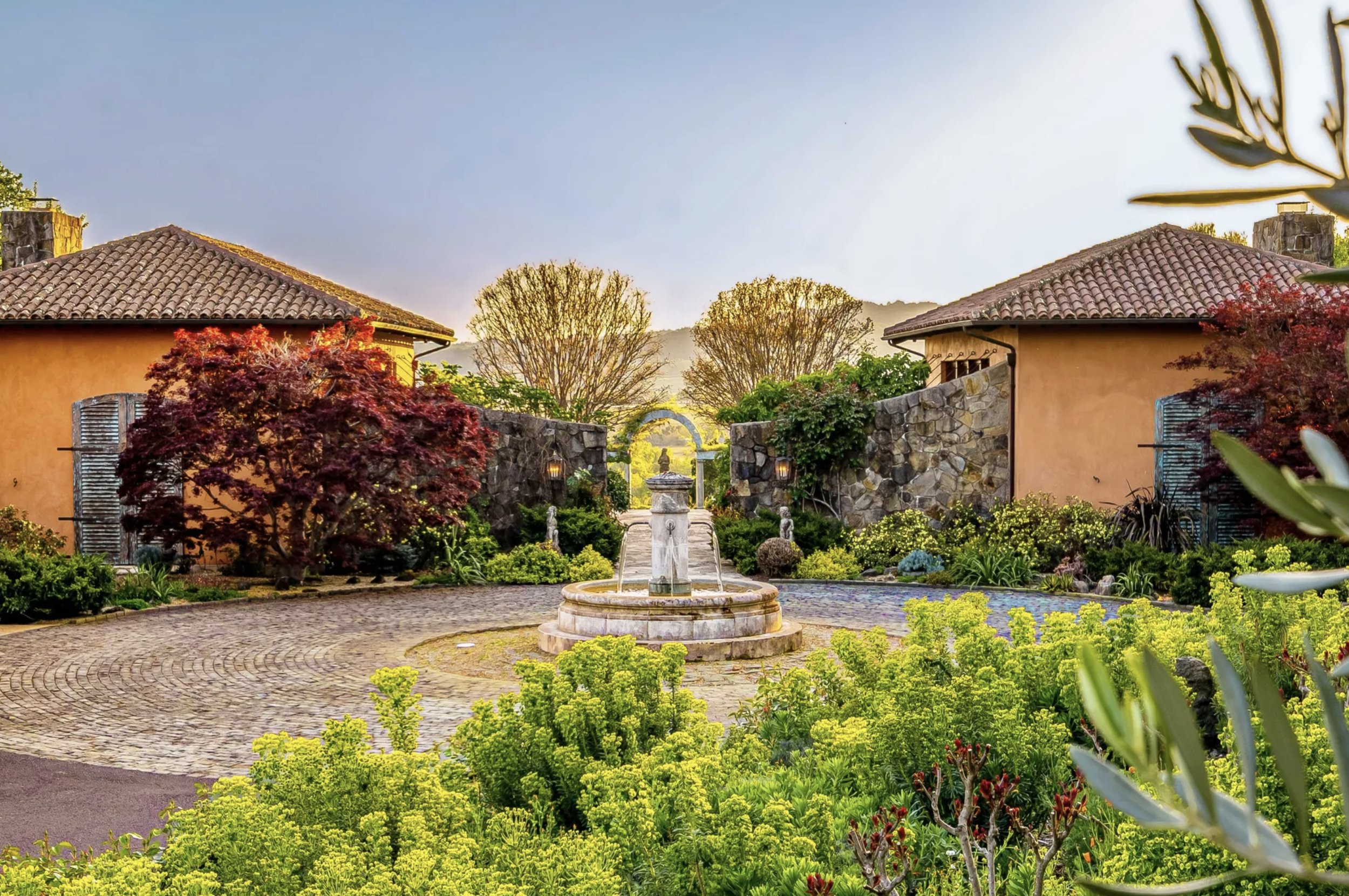 Francis-York-Napa-Valley-Estate-13.png