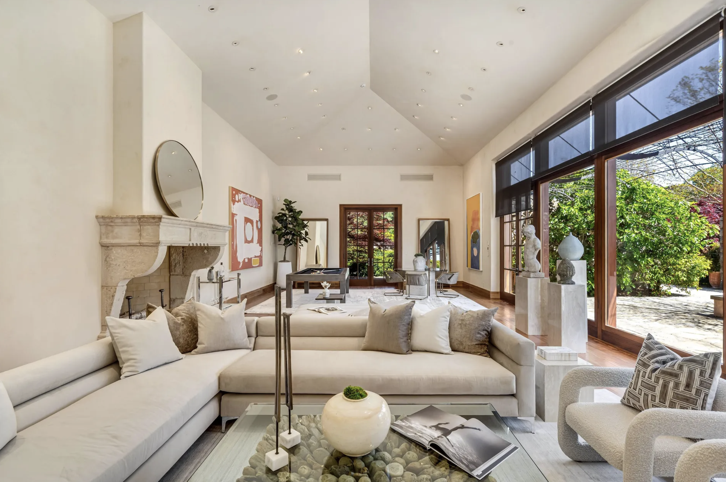 Francis-York-Napa-Valley-Estate-14.png