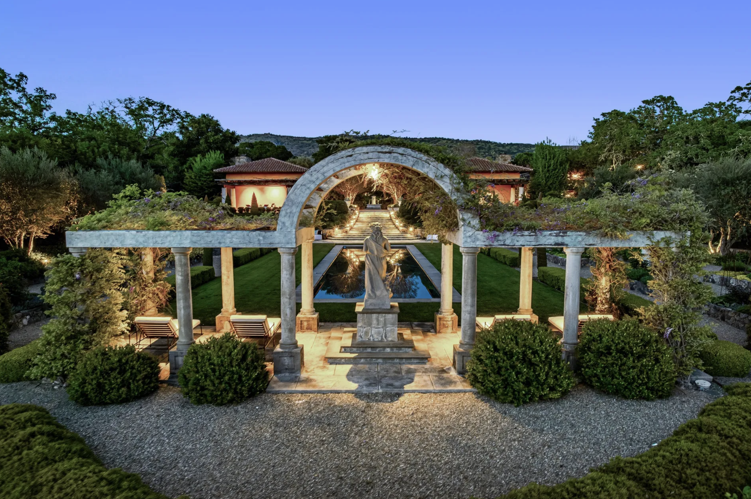 Francis-York-Napa-Valley-Estate-31.png