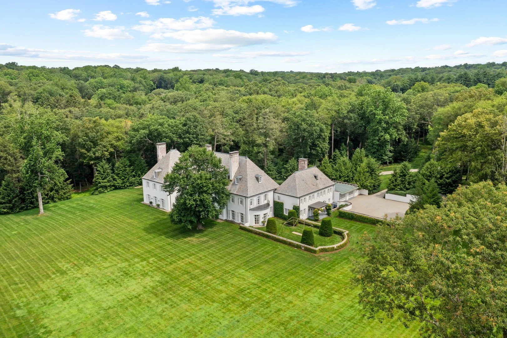 Francis-York-Clark-House-Connecticut-William-Pitt-Sothebys-34.jpg