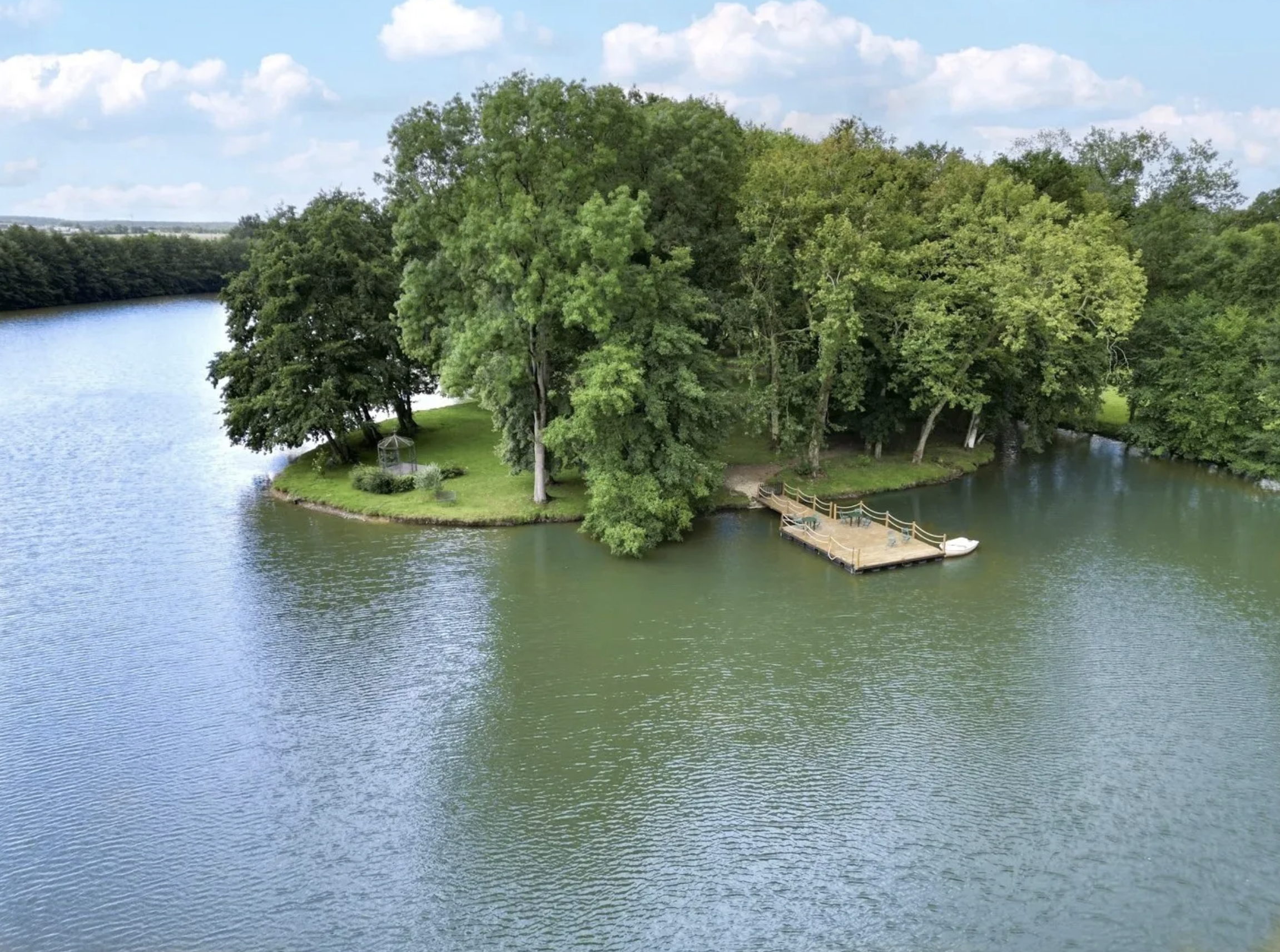 Francis-York-Loire-Valley-Chateau-3.png