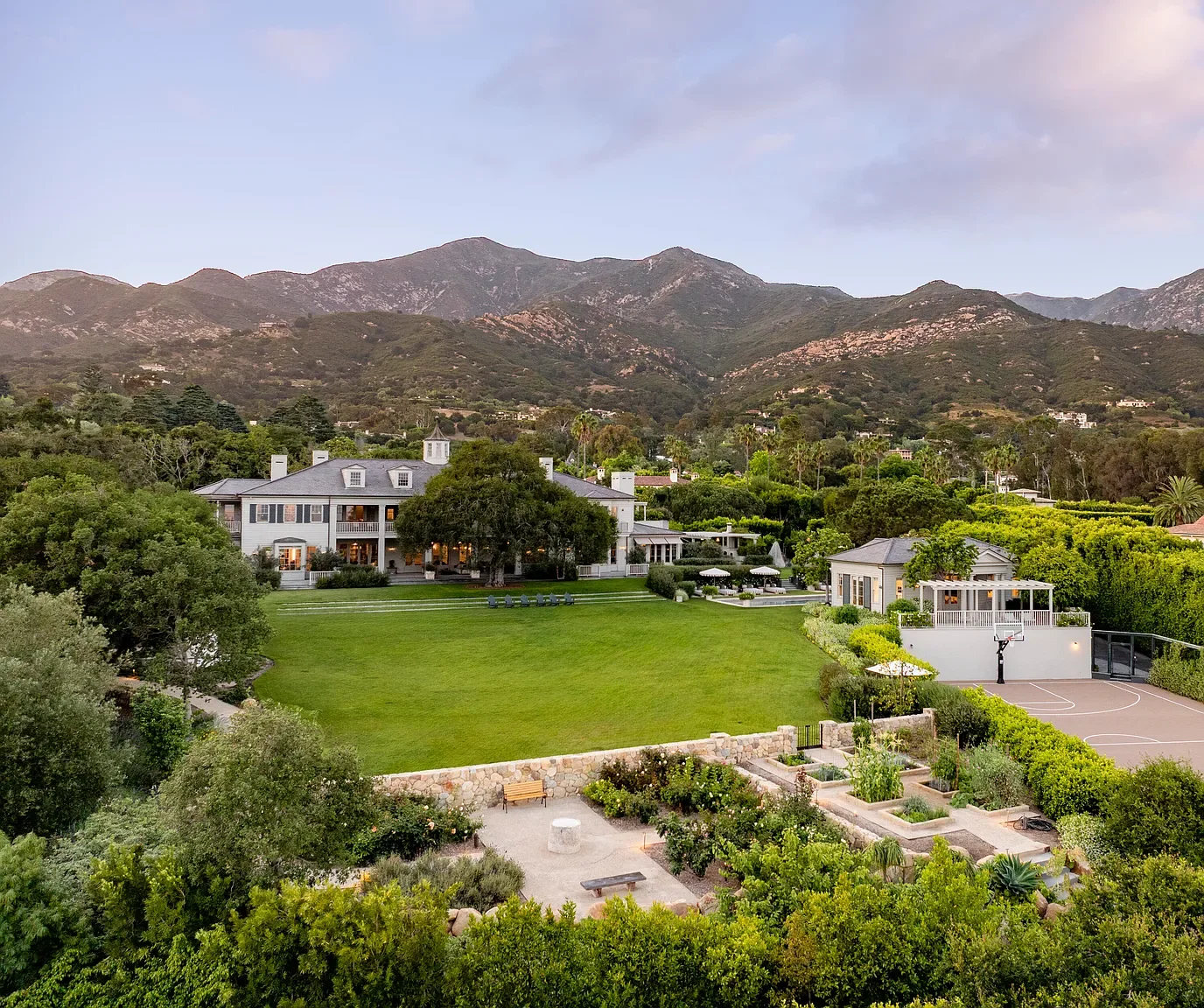 Adam Levine and Behati Prinsloo Montecito Estate $65 Million55.webp