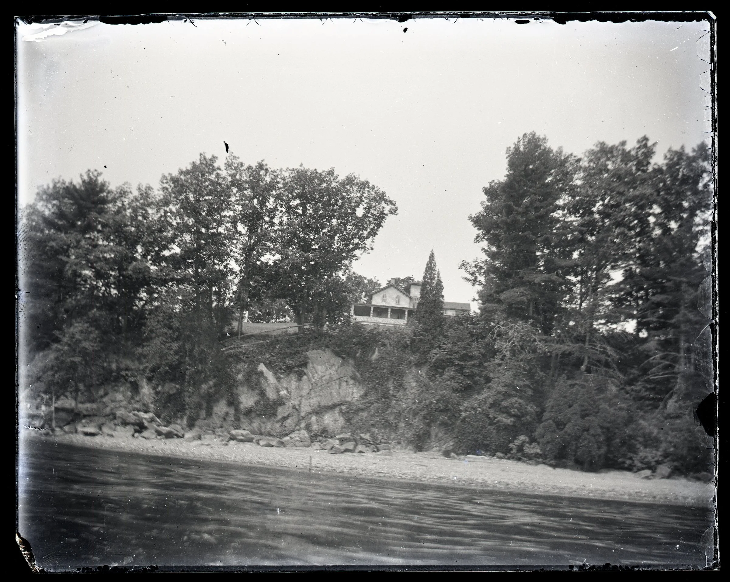 Francis-York-Ulster-Landing-800s Hudson River Estate-Livingston-Linked-to-One-of-Americas-First-Families-29.jpeg