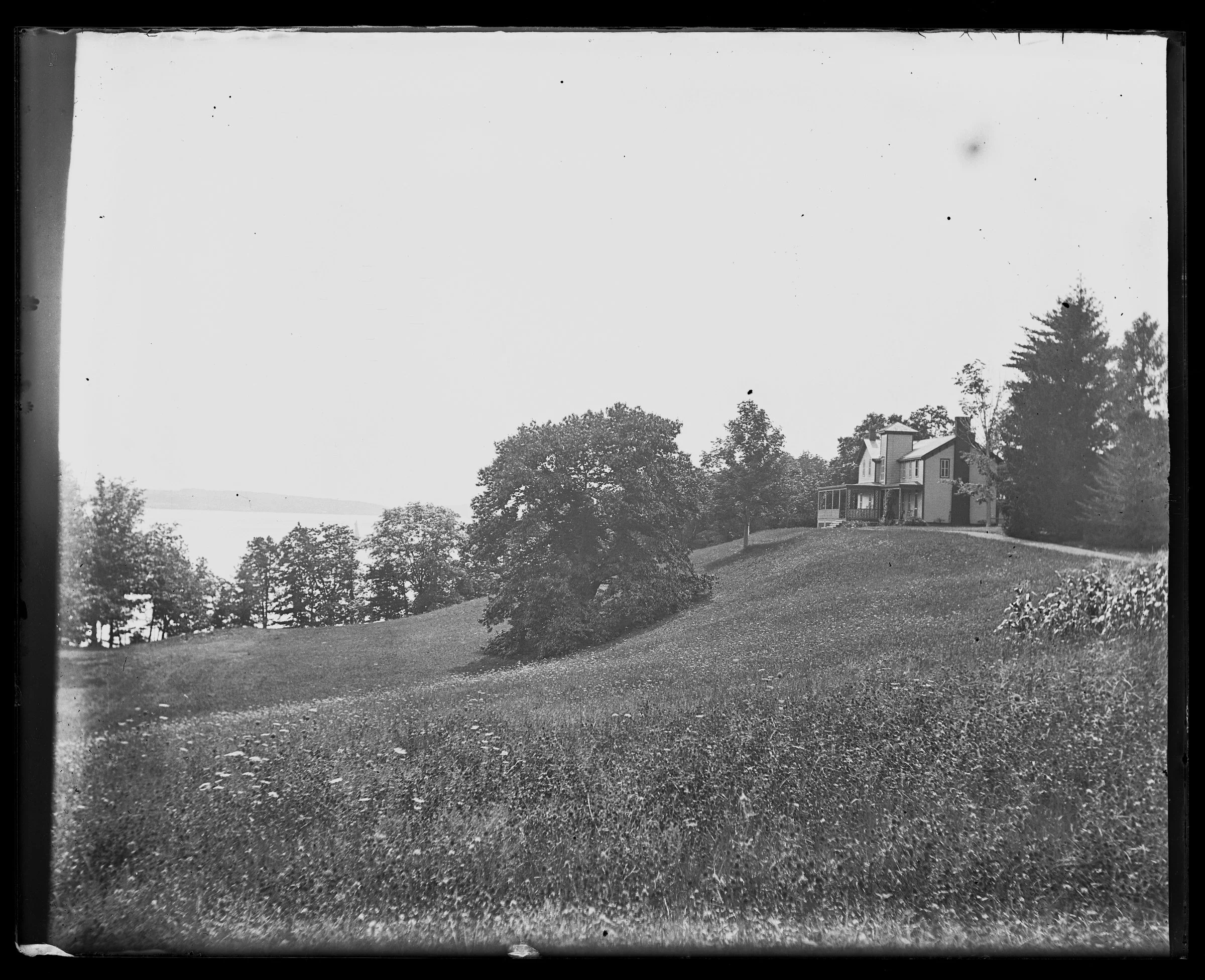 Francis-York-Ulster-Landing-800s Hudson River Estate-Livingston-Linked-to-One-of-Americas-First-Families-15.jpeg