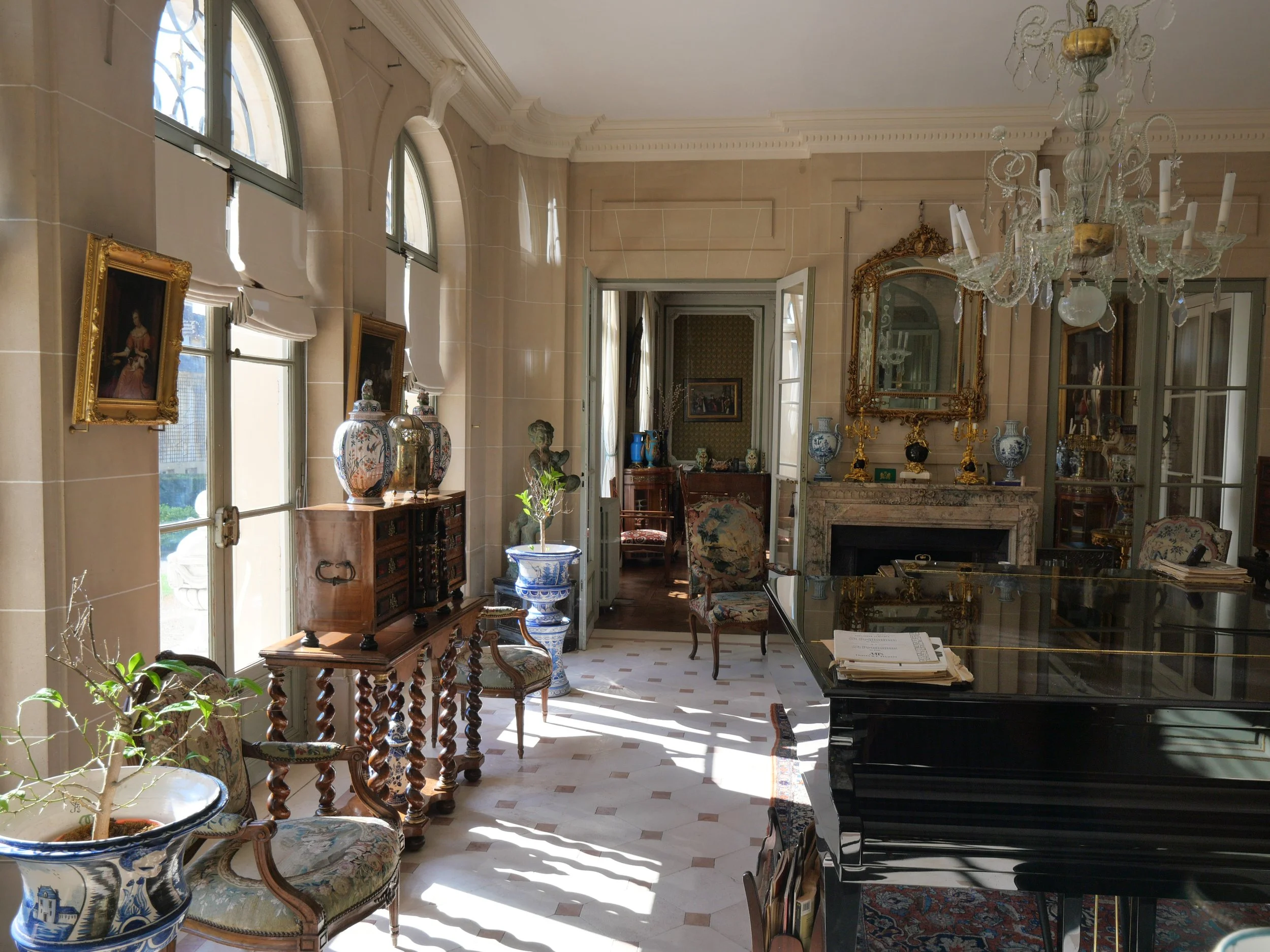 Francis-York-Neoclassical-Chateau-Near-Monet-Gardens-One-Hour-from-Paris-25.JPG