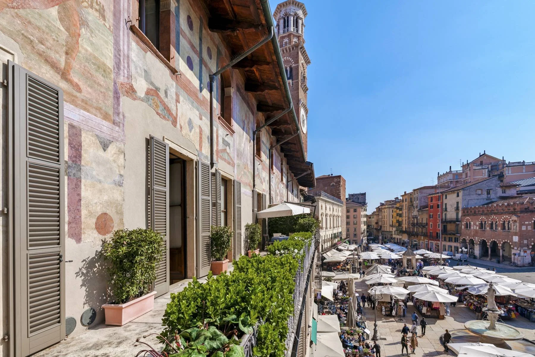 Francis-York-Italy-Sothebys-Verona-27.jpg