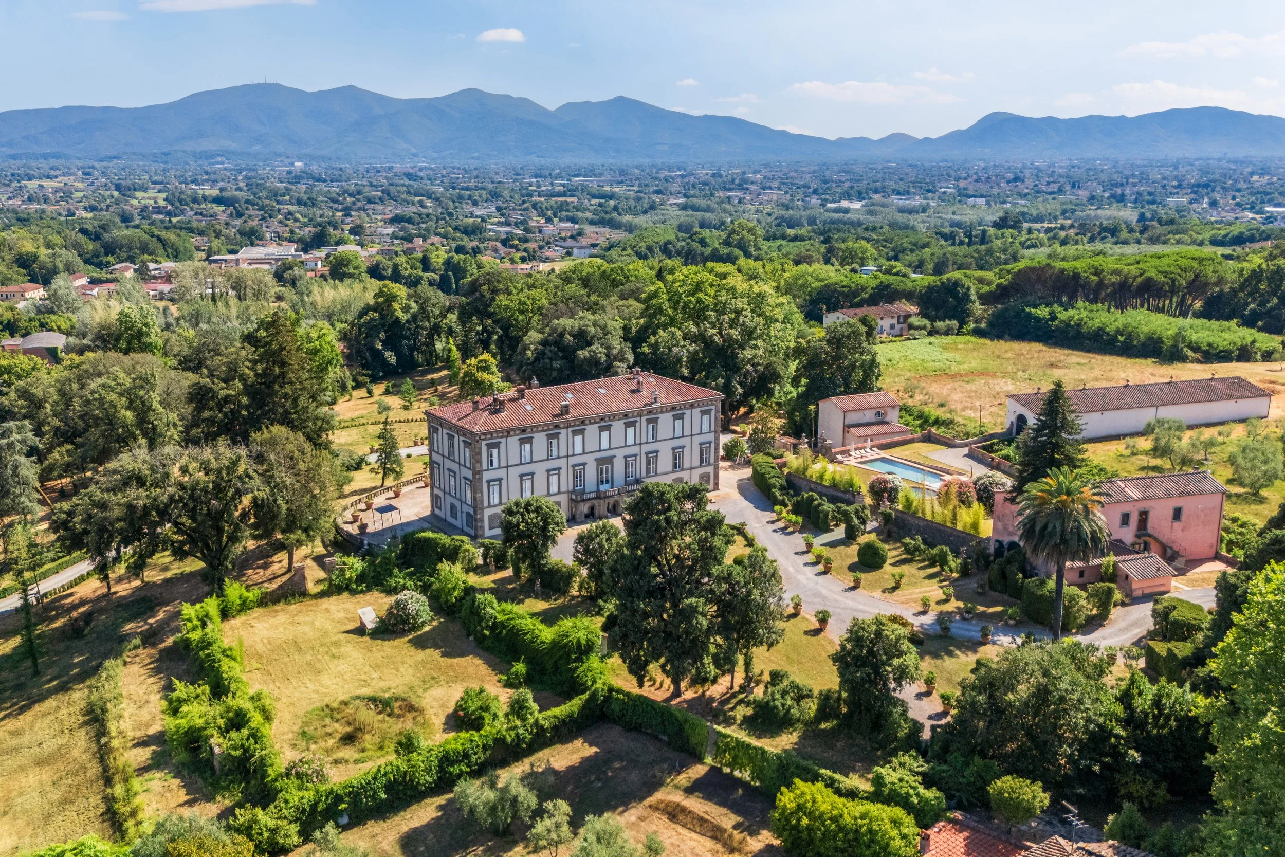 7-Ref.14281-Villa Orsucci-Courtesy of Lionard.jpg