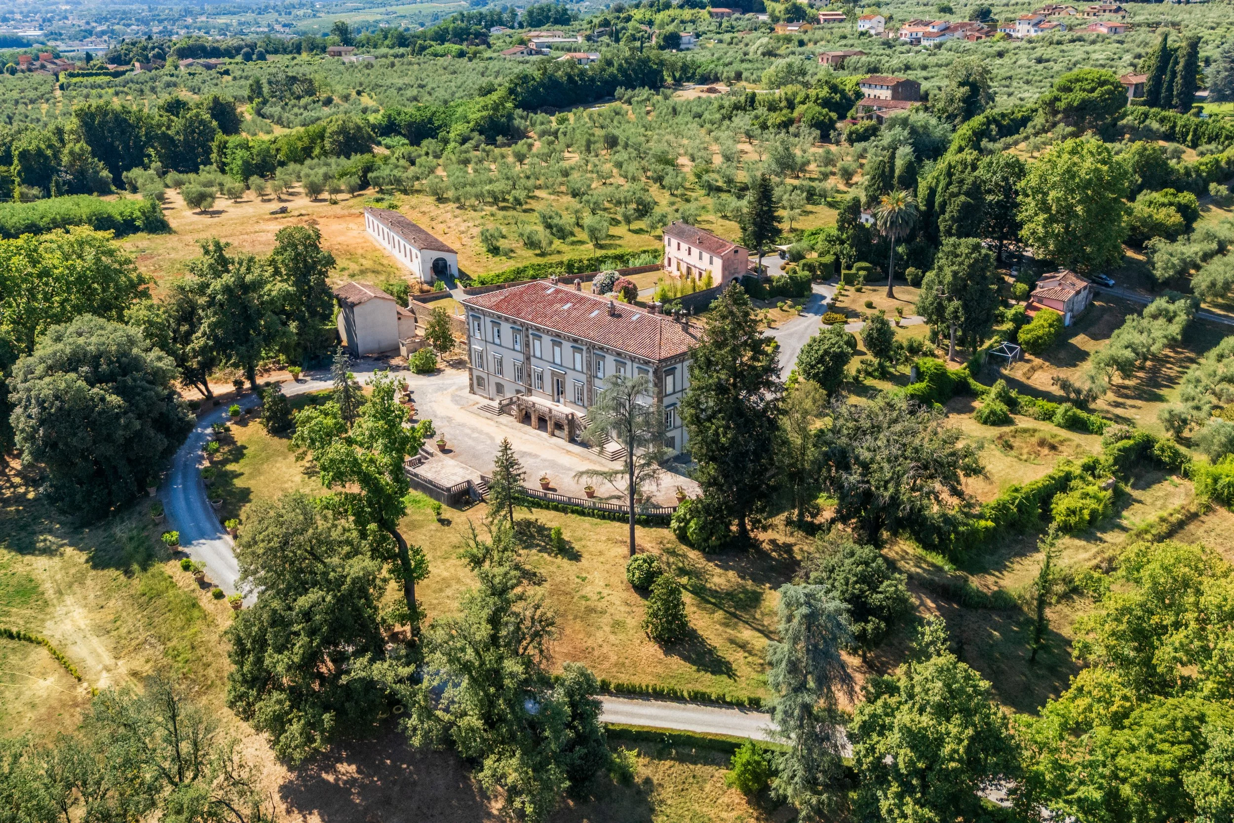 5-Ref.14281-Villa Orsucci-Courtesy of Lionard.jpg