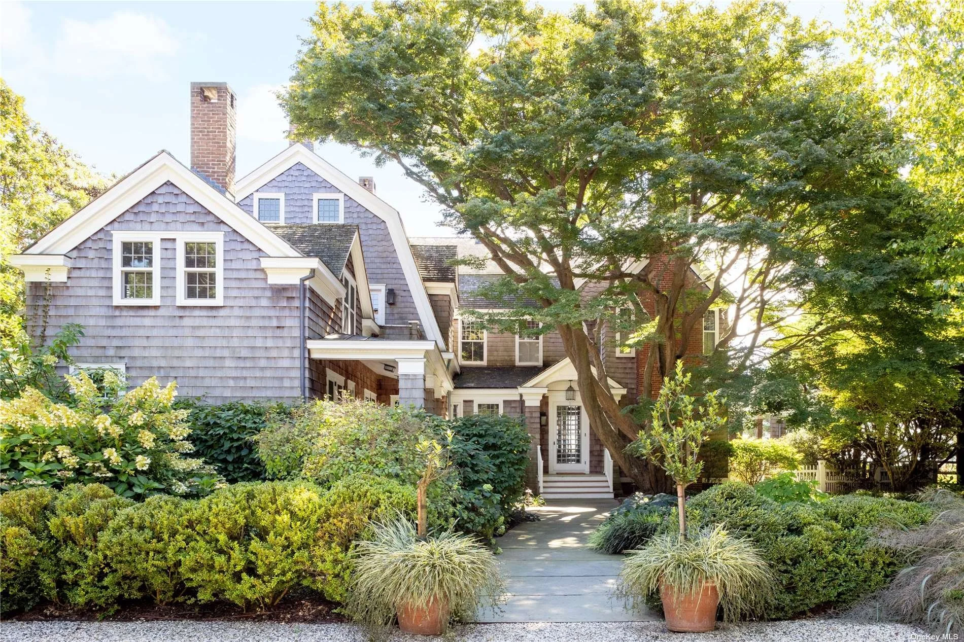 Francis-York-Elkins-Compass-Barbara-Gladstone-Gilded-Age-Summer-Home-Long-Island-39.jpg
