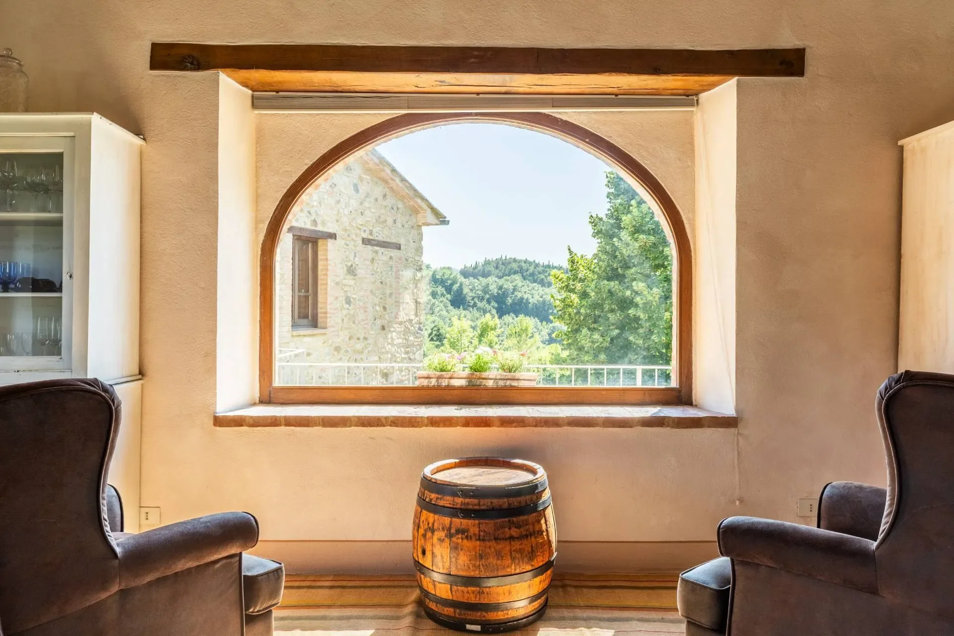 for-sale-entire-village-in-umbria-italy- (22).webp