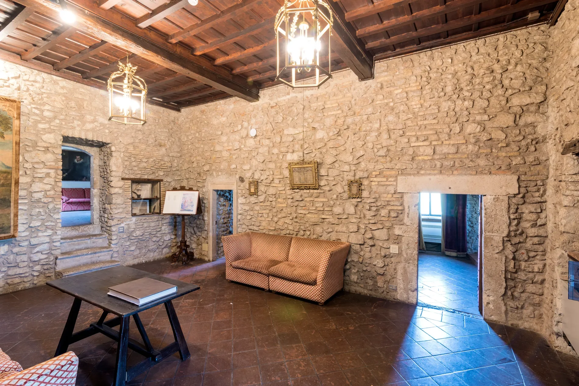 modernized-italian-castle-hotel-near-rome-comes-to-market-at-65-million (6).webp