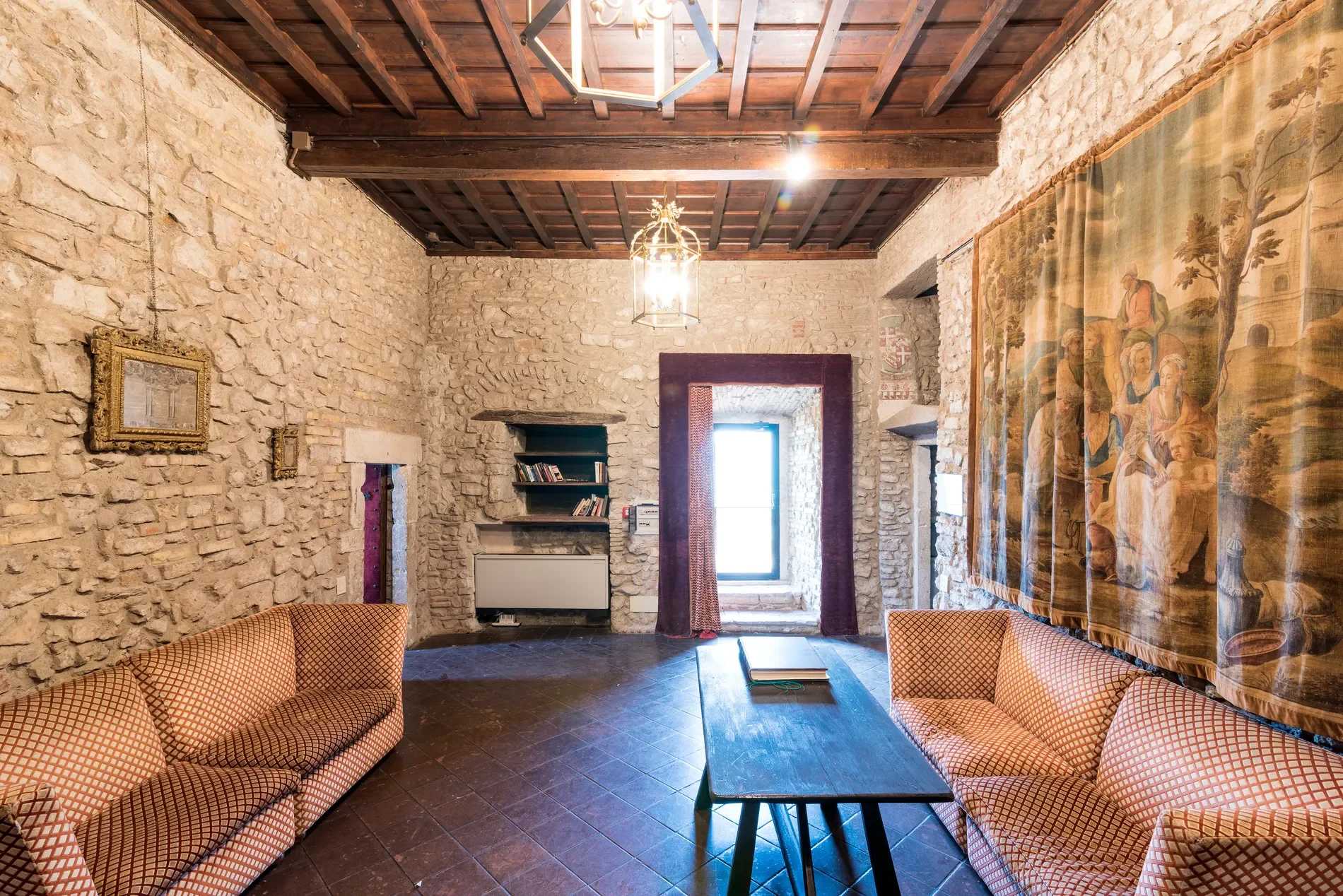 modernized-italian-castle-hotel-near-rome-comes-to-market-at-65-million (7).webp