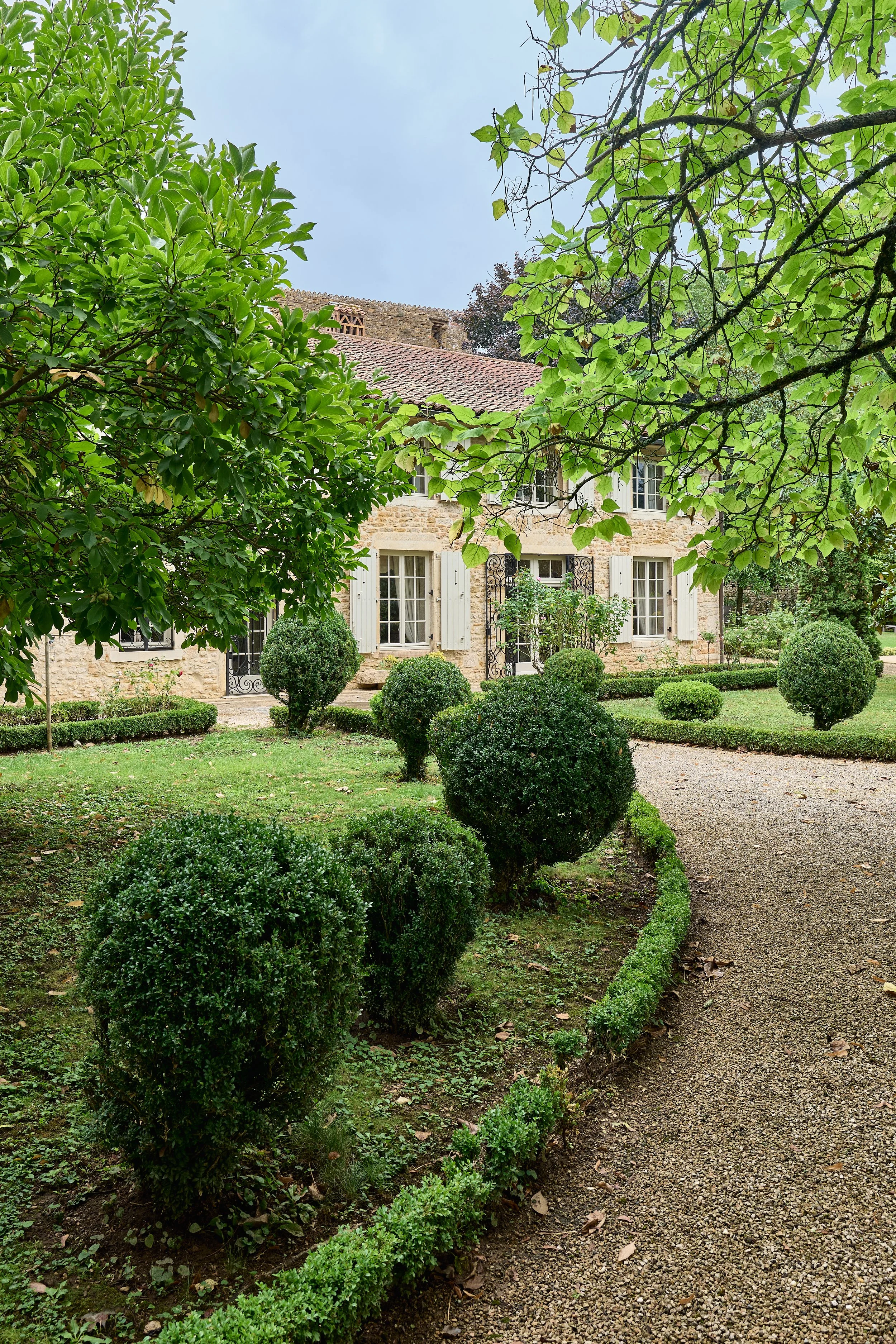 FY-Cuiseaux-Winegrowers-House-Burgundy-999K--FrancisYork-2.jpg
