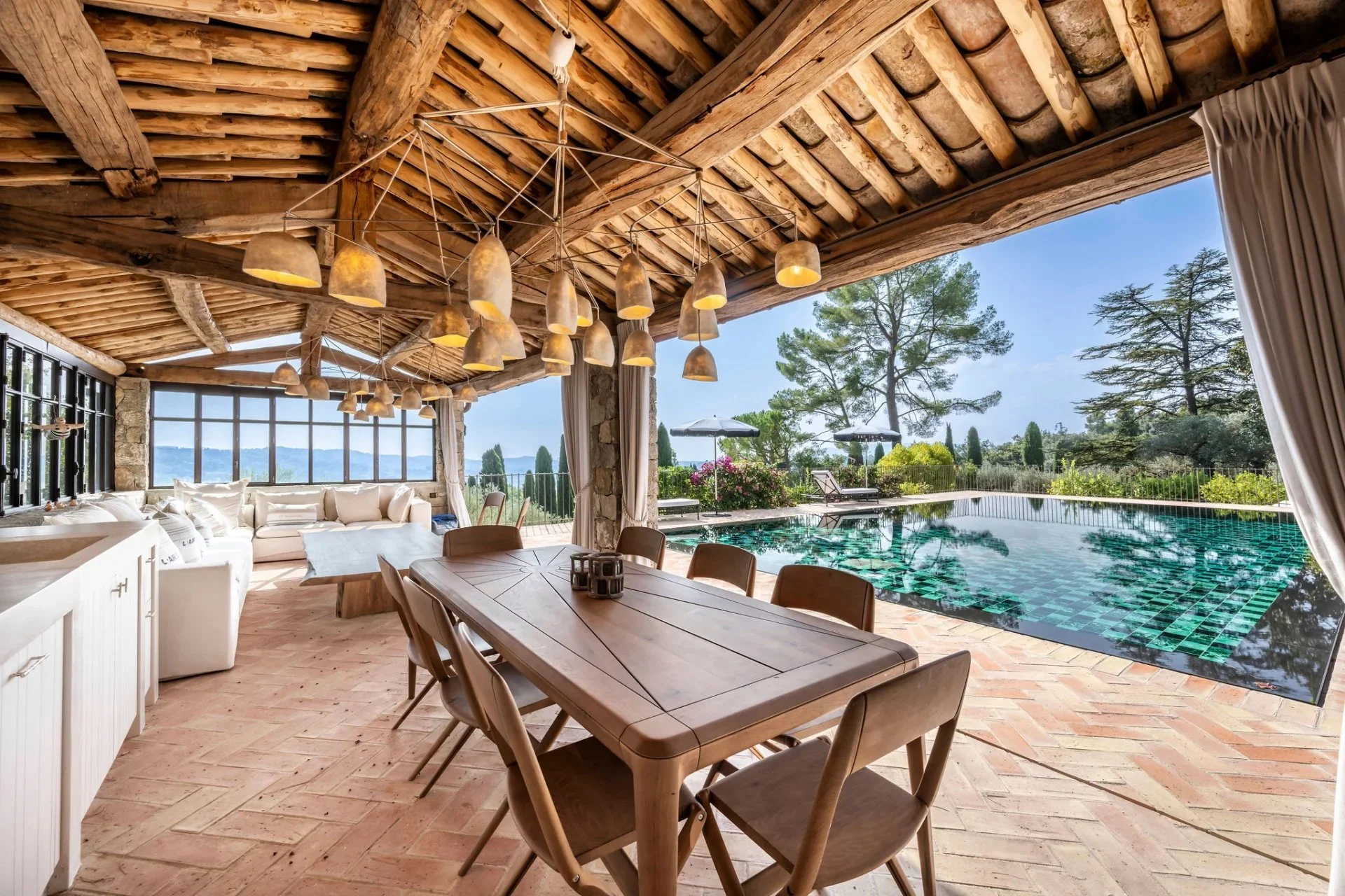 FY-French-Riviera-Private-Tennis-Estate-Grasse-Saint-Jean-Francis-York-31.jpg