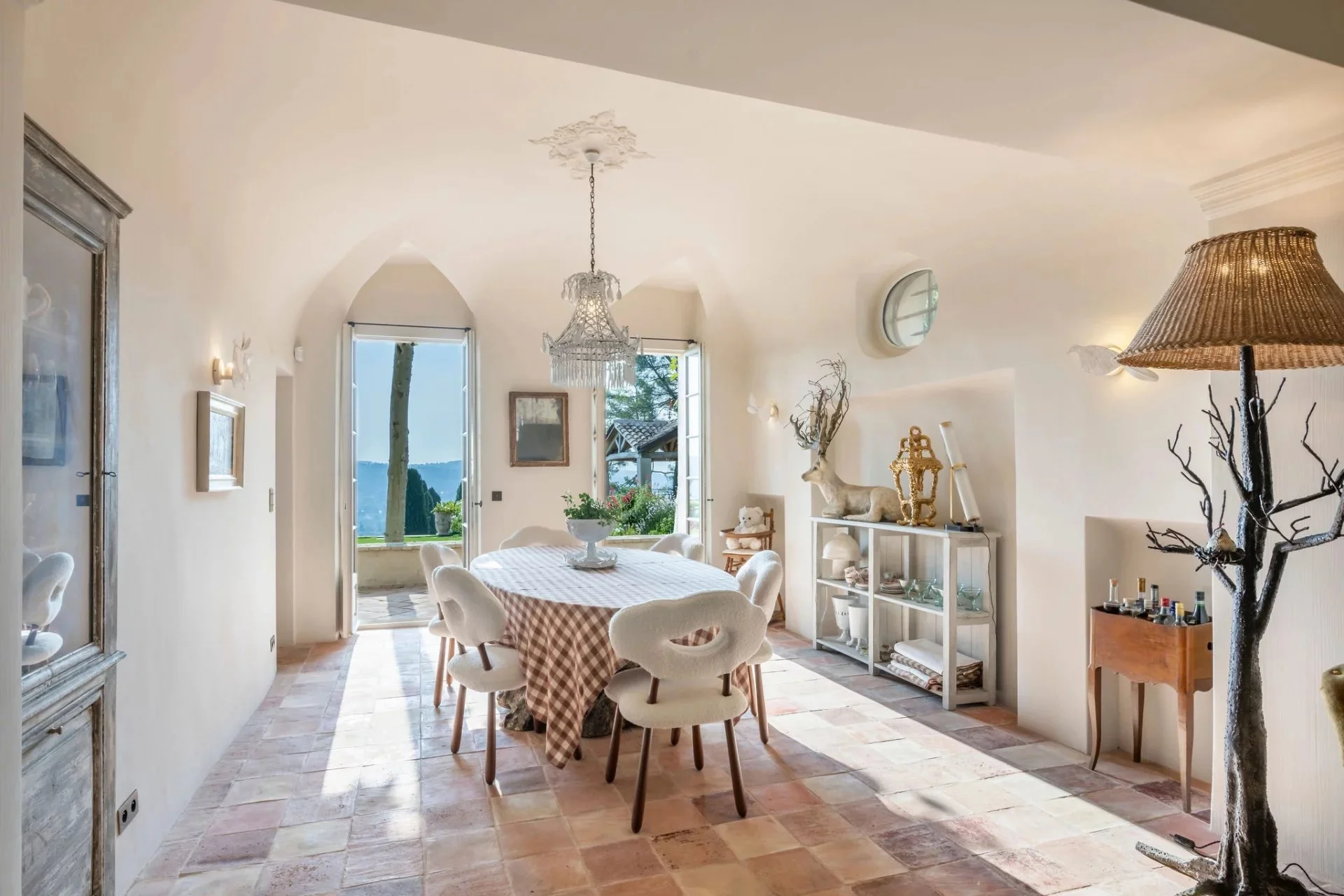 FY-French-Riviera-Private-Tennis-Estate-Grasse-Saint-Jean-Francis-York-10.jpg