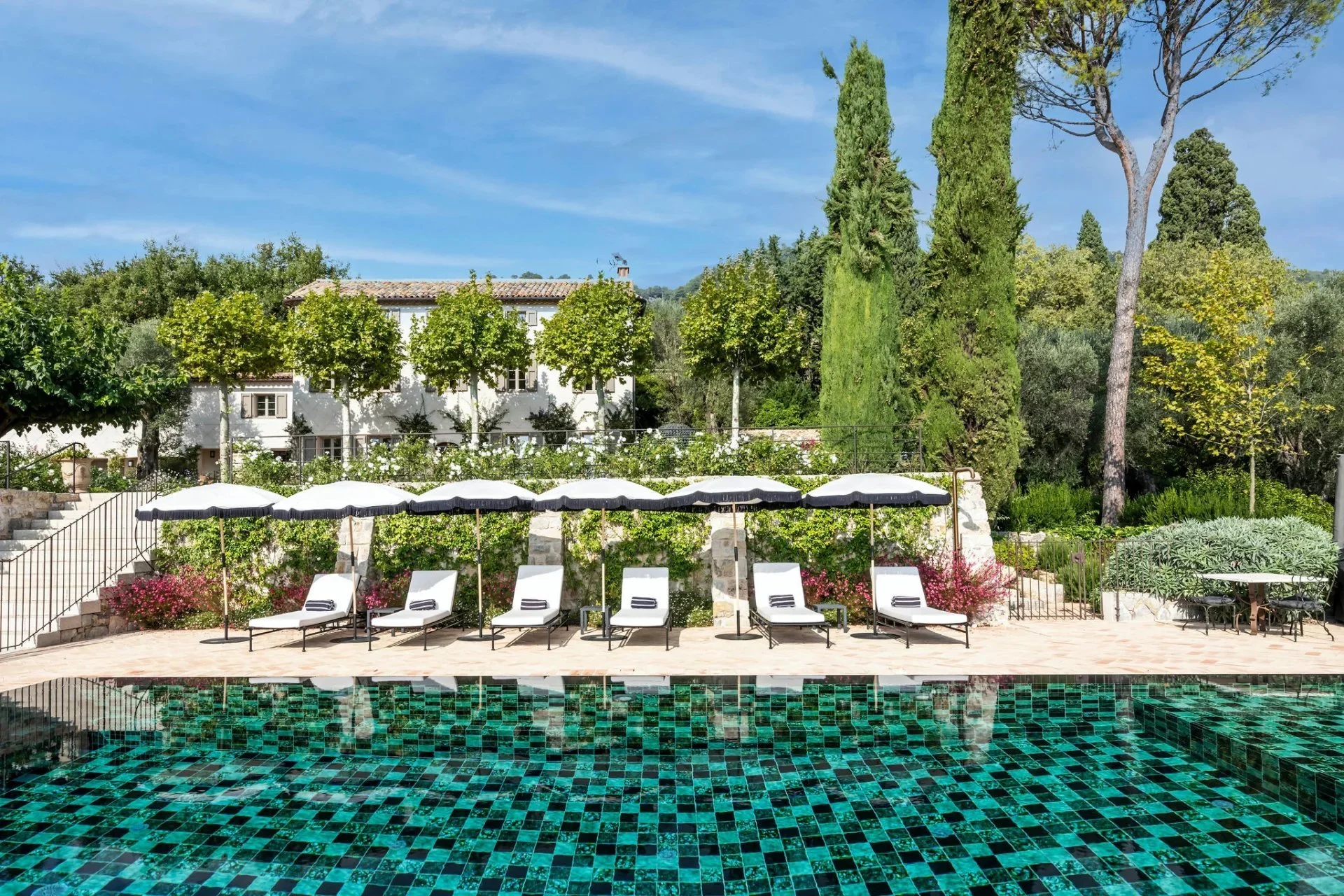 FY-French-Riviera-Private-Tennis-Estate-Grasse-Saint-Jean-Francis-York-6.jpg